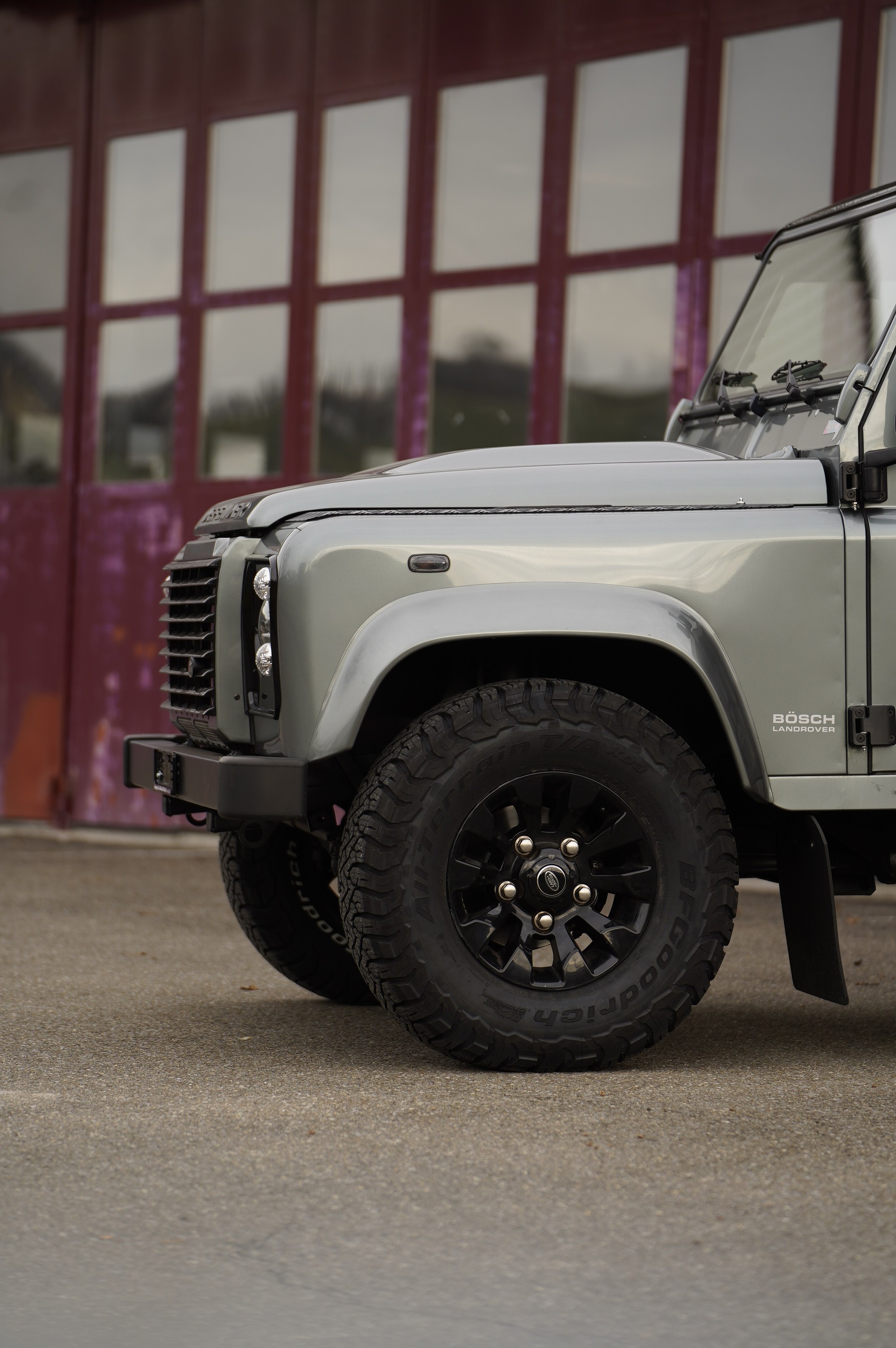 LAND ROVER Defender 110 2.2 TD4 Station Wagon Legend-image-1