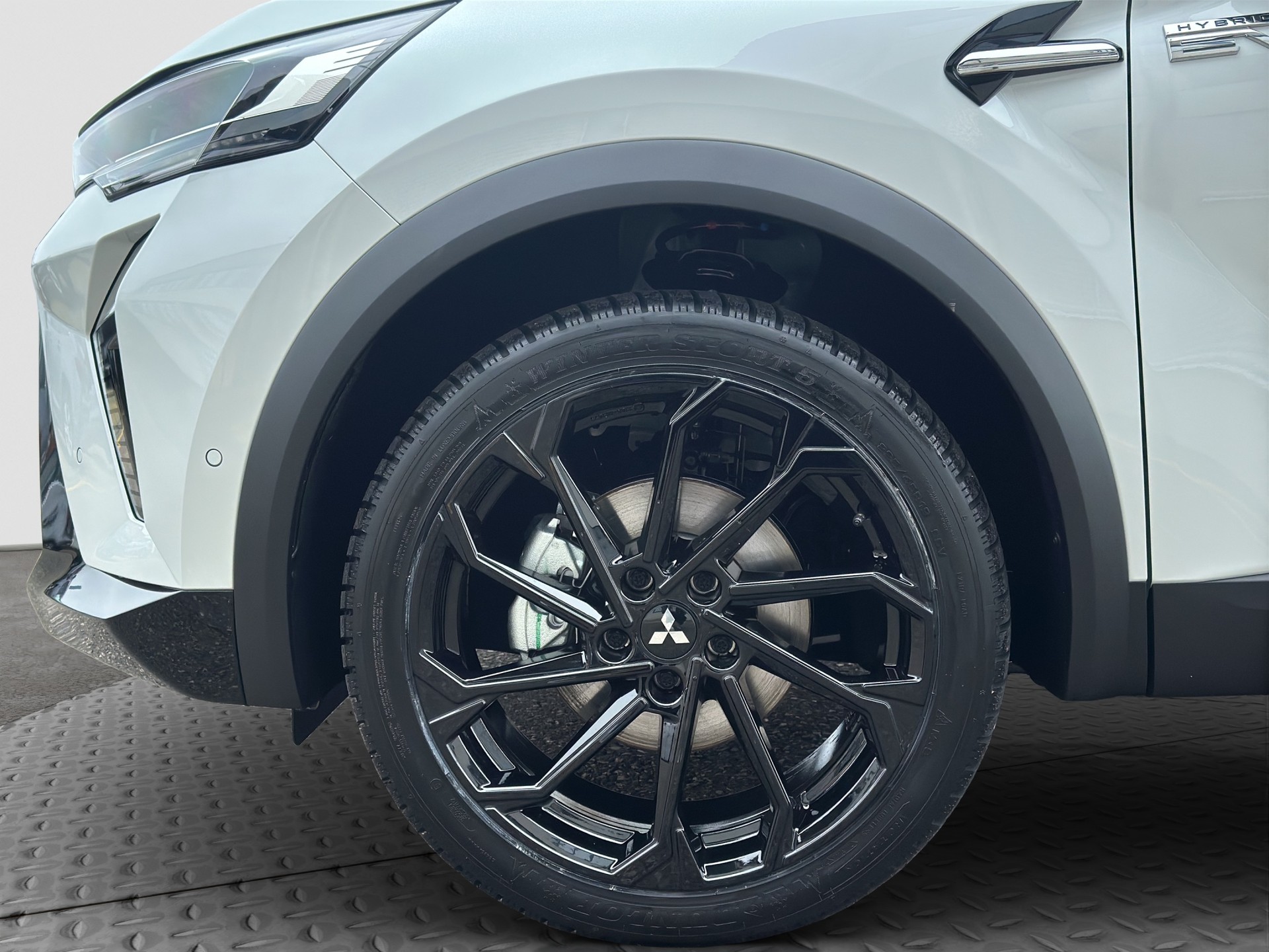 MITSUBISHI Grandis 1.8 HEV Instyle-image-18