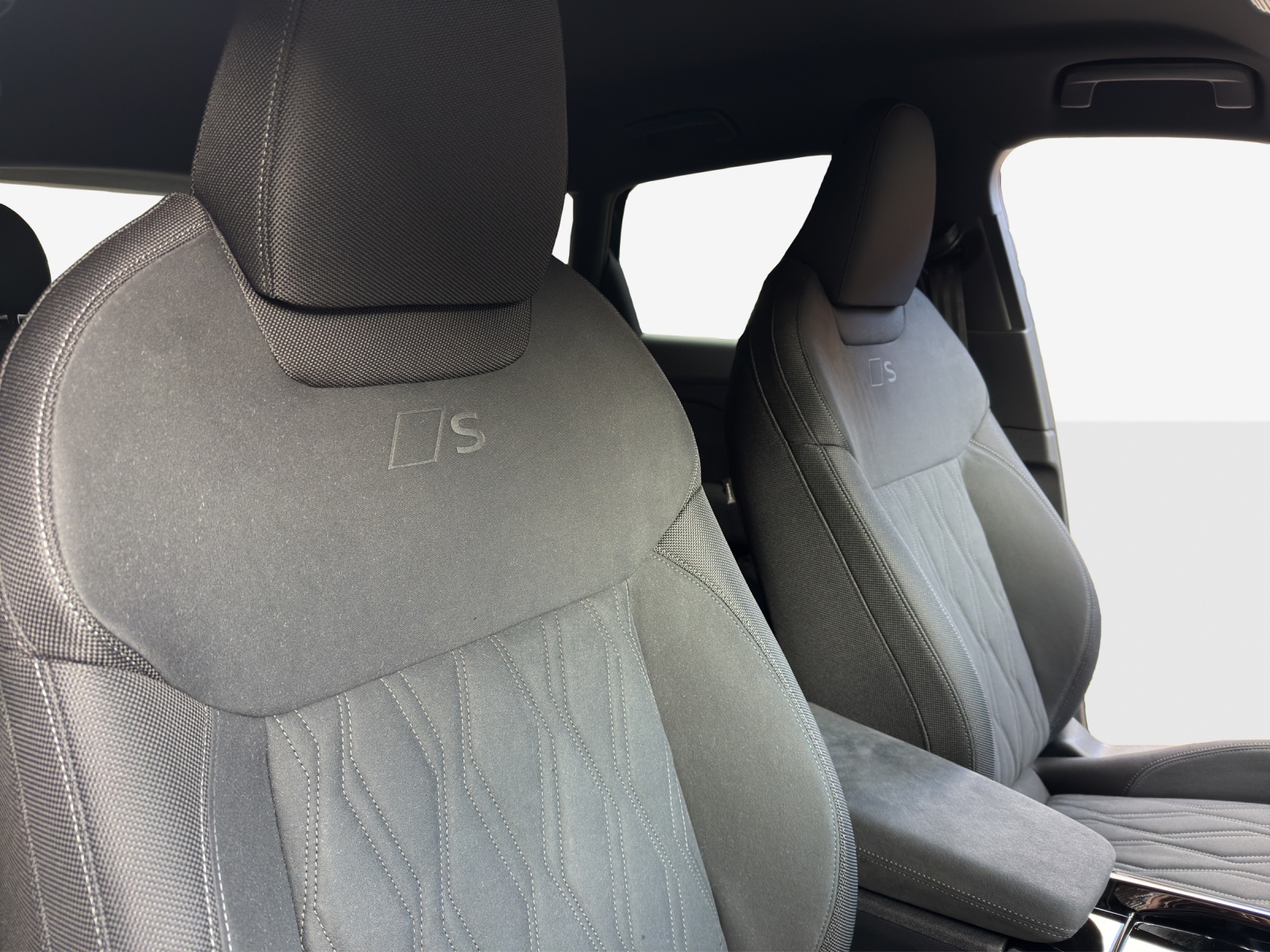 AUDI Q3 SUV 110 kW TFSI S tronic-image-15