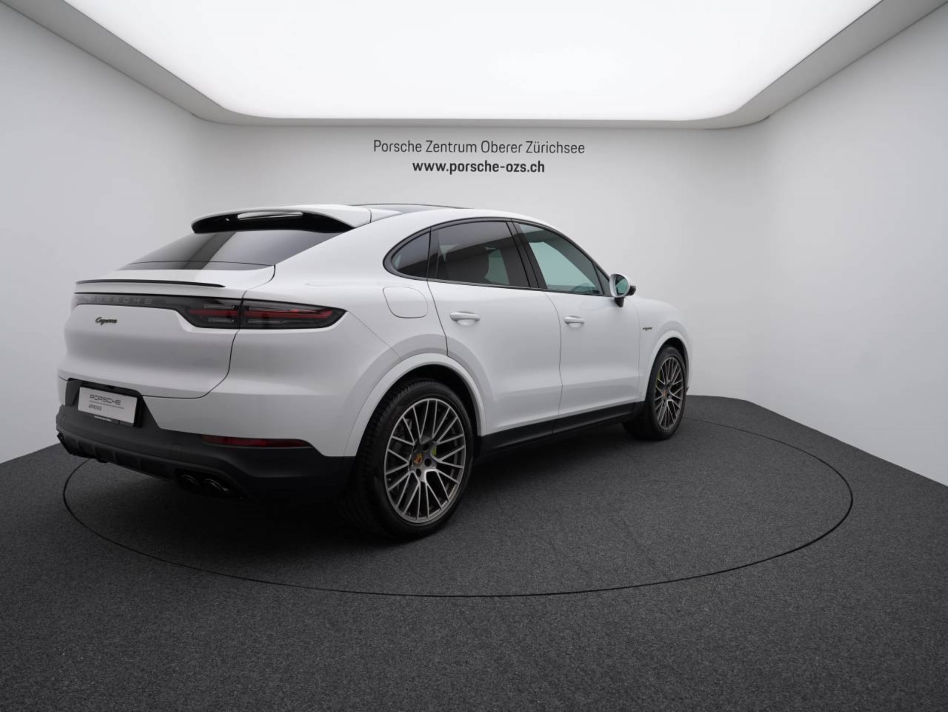 PORSCHE Cayenne E-Hybrid Coupé Platinum Edition-image-6