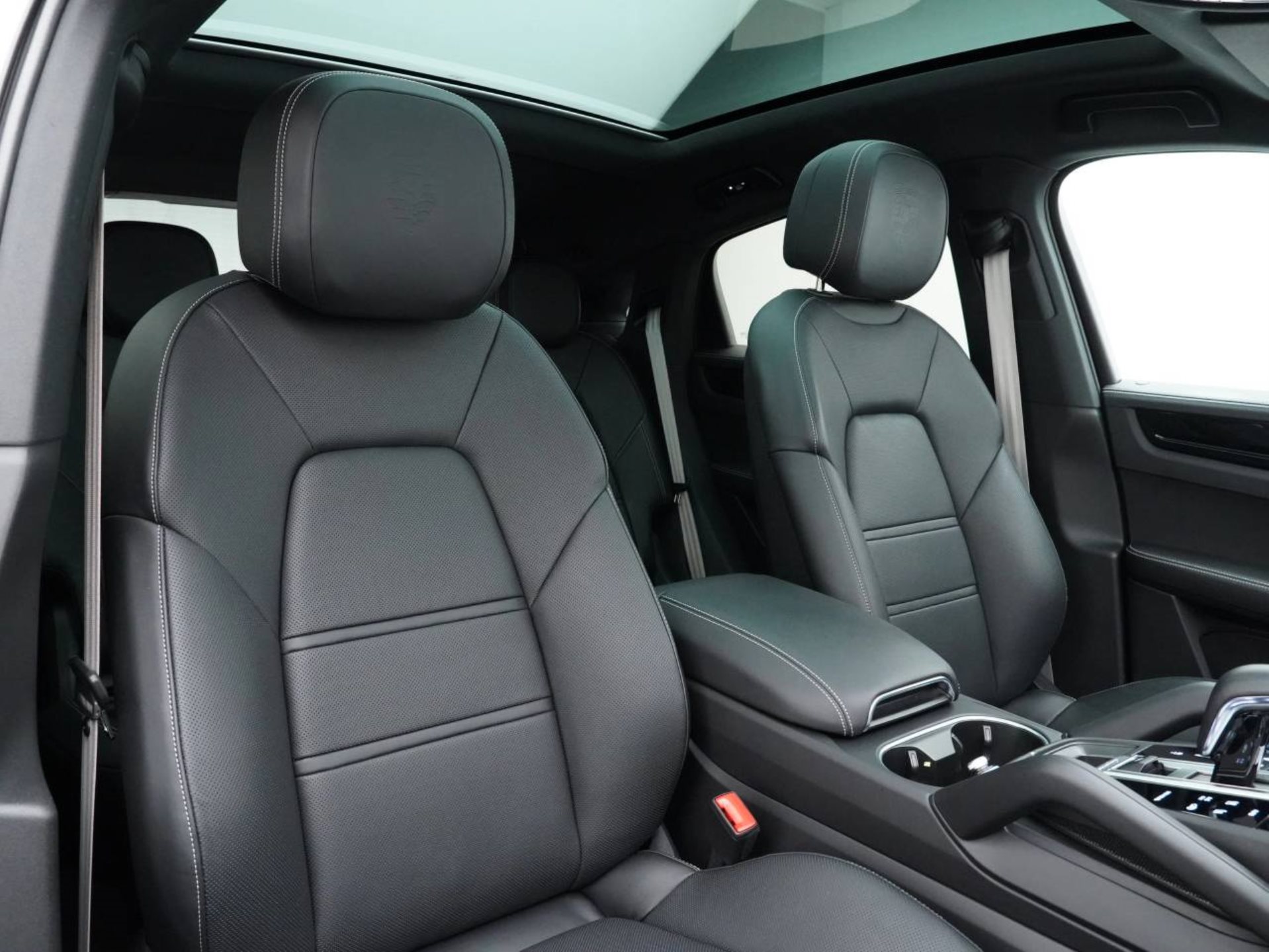 PORSCHE Cayenne E-Hybrid Coupé Platinum Edition-image-26