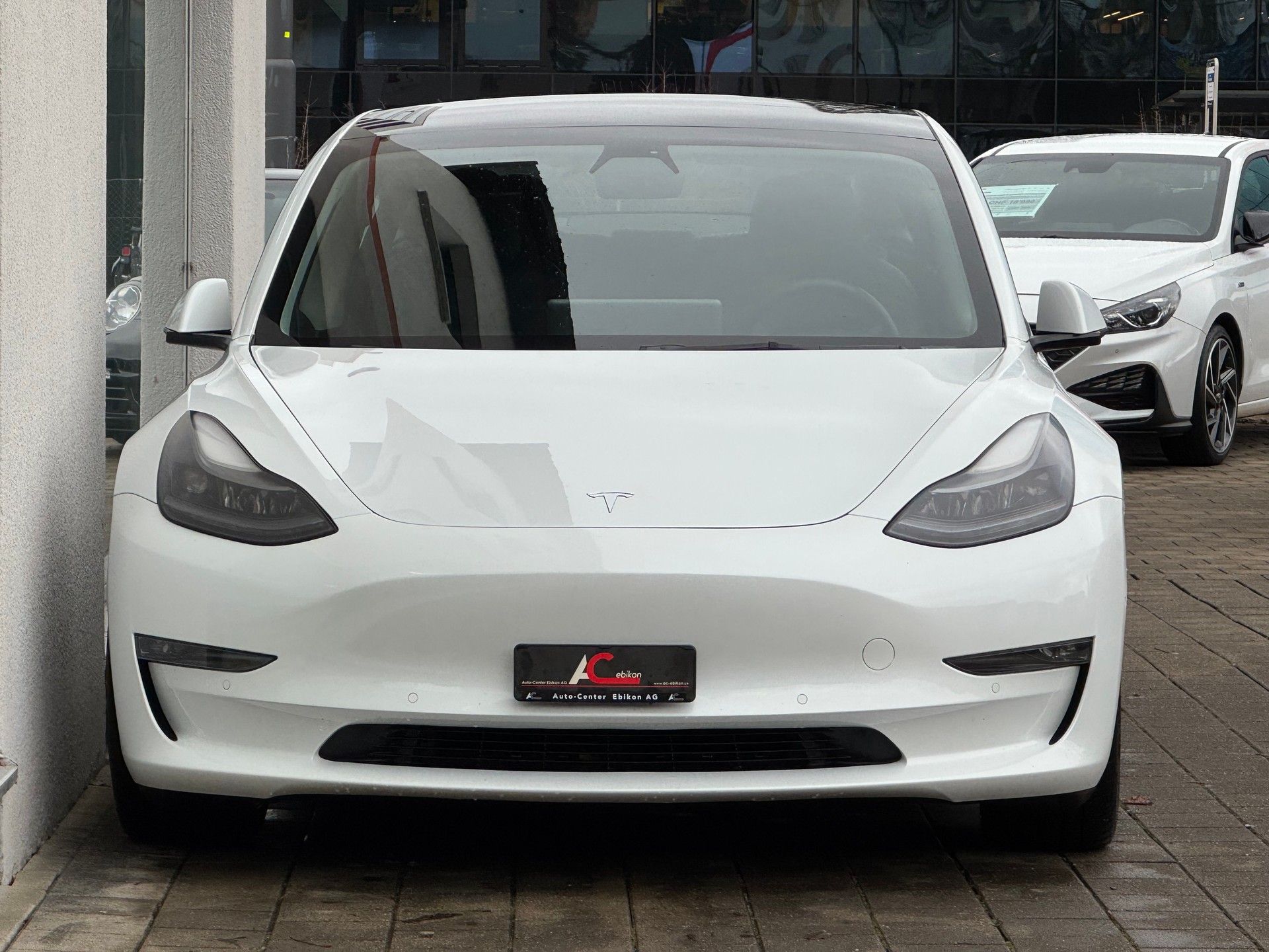 TESLA Model 3 Long Range Dual Motor AWD-image-2