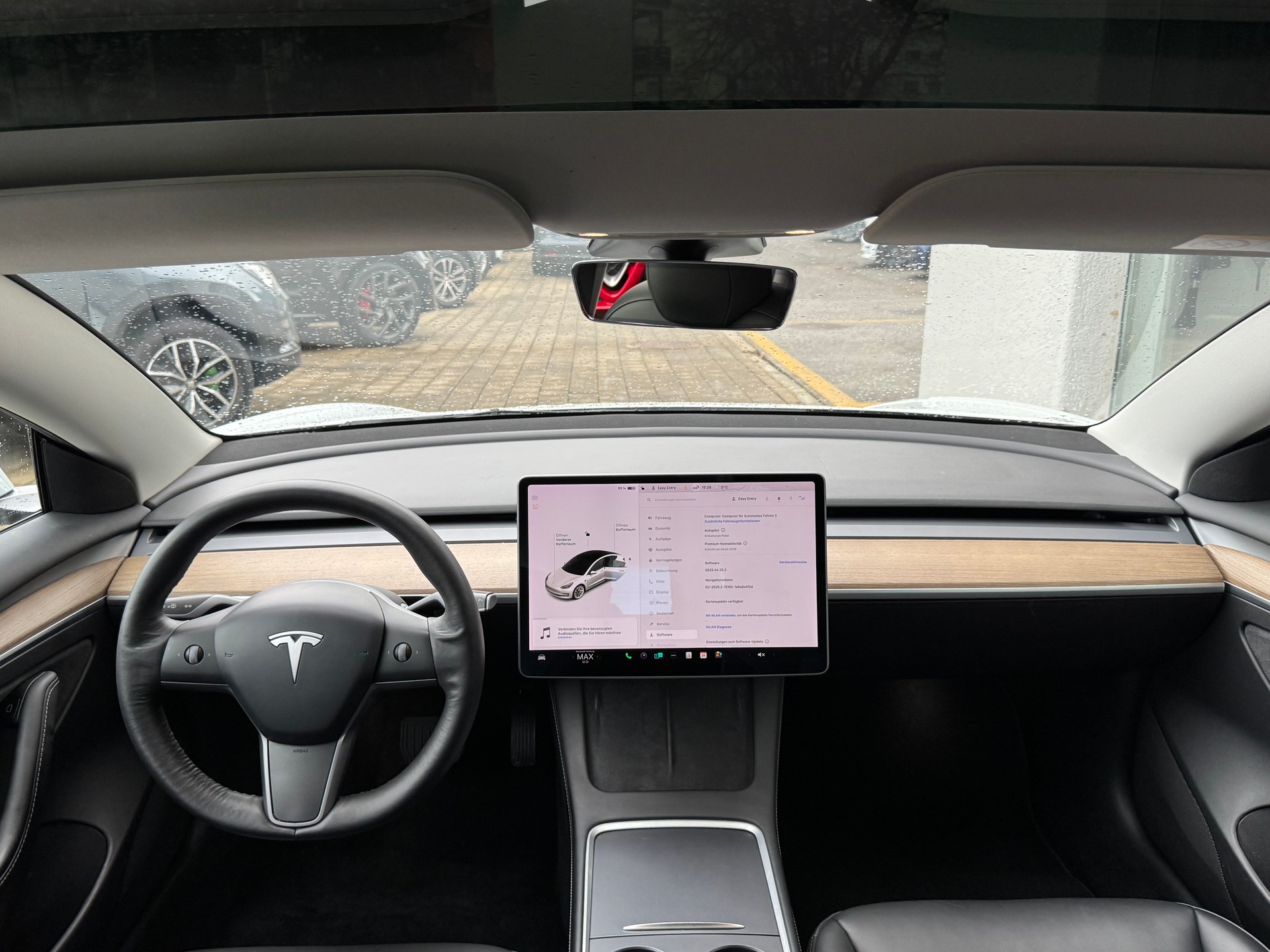 TESLA Model 3 Long Range Dual Motor AWD-image-7