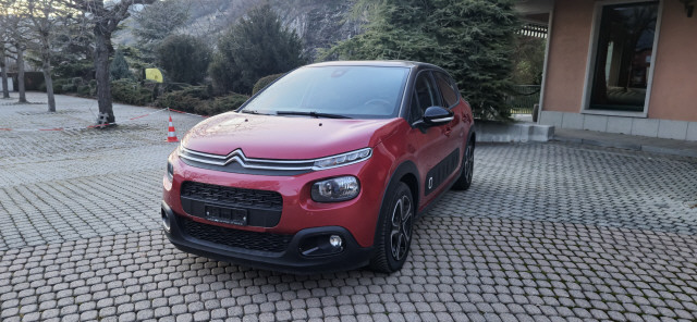 CITROEN C3 1.2i PureTech Shine-image-1