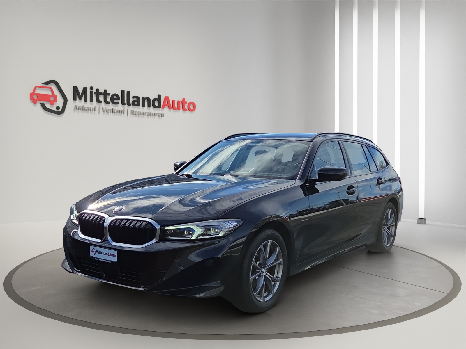 BMW 320d xDrive 48V Touring Steptronic-image-0