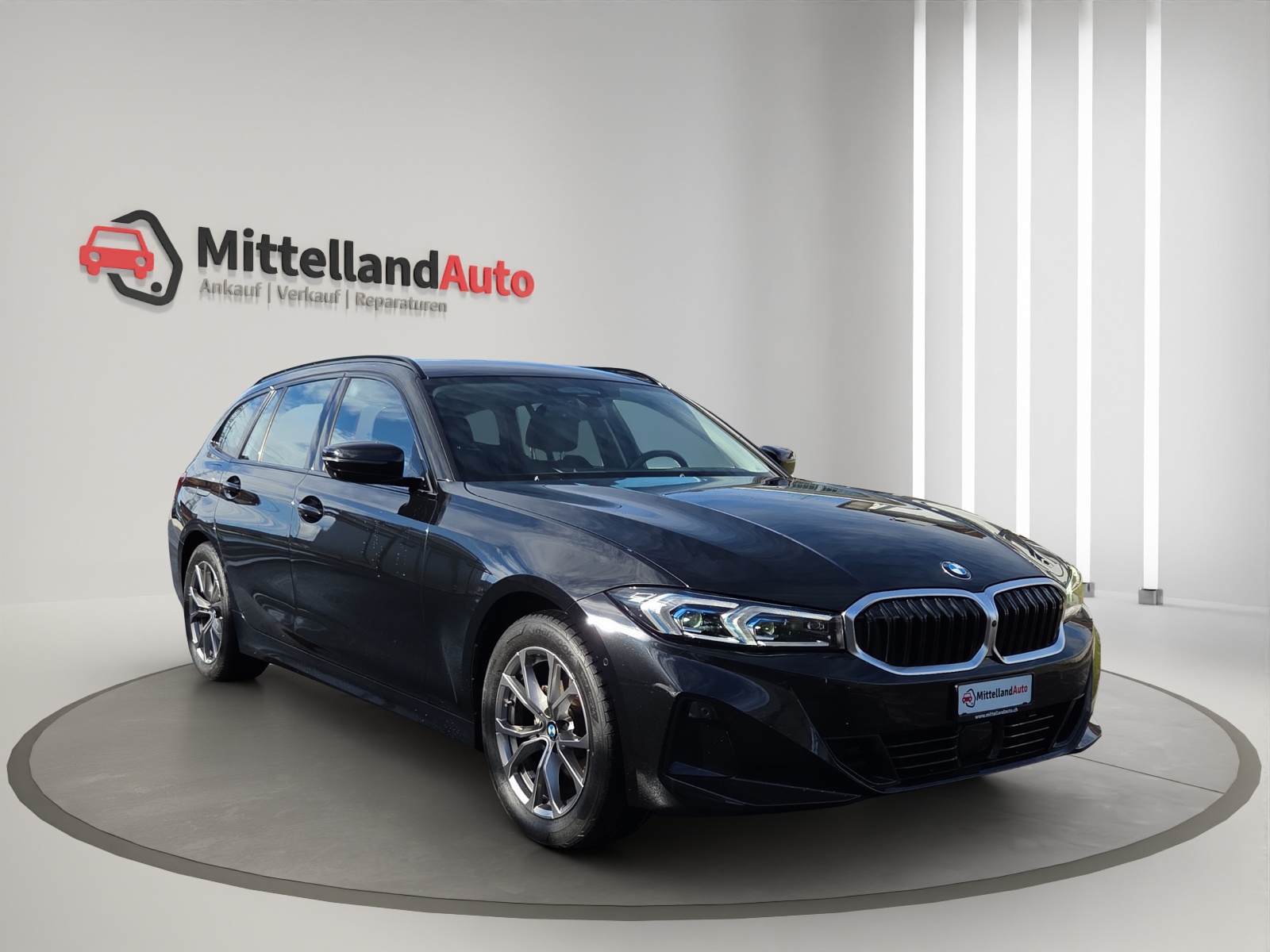 BMW 320d xDrive 48V Touring Steptronic-image-2
