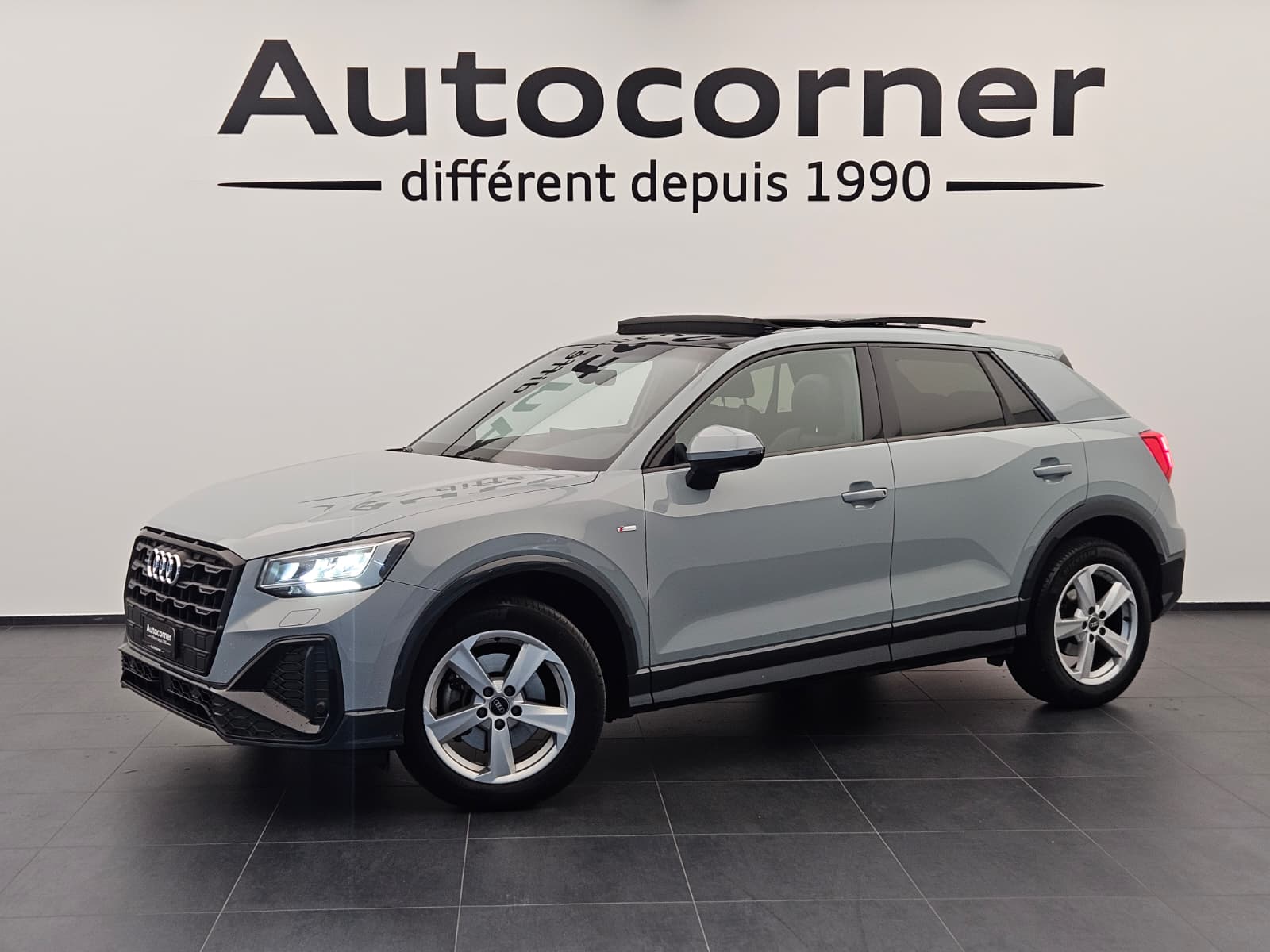 AUDI Q2 40 TFSI S line Attraction quattro S-tronic-image-0