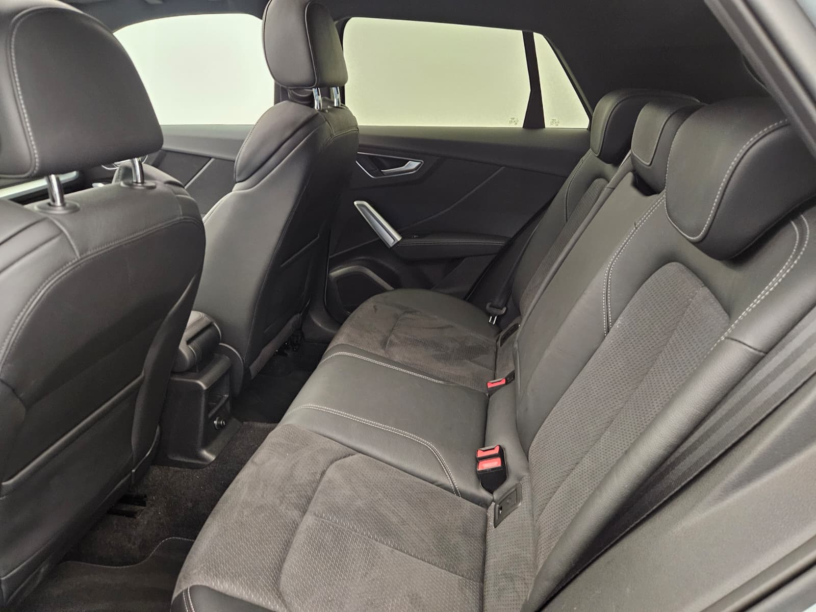 AUDI Q2 40 TFSI S line Attraction quattro S-tronic-image-12