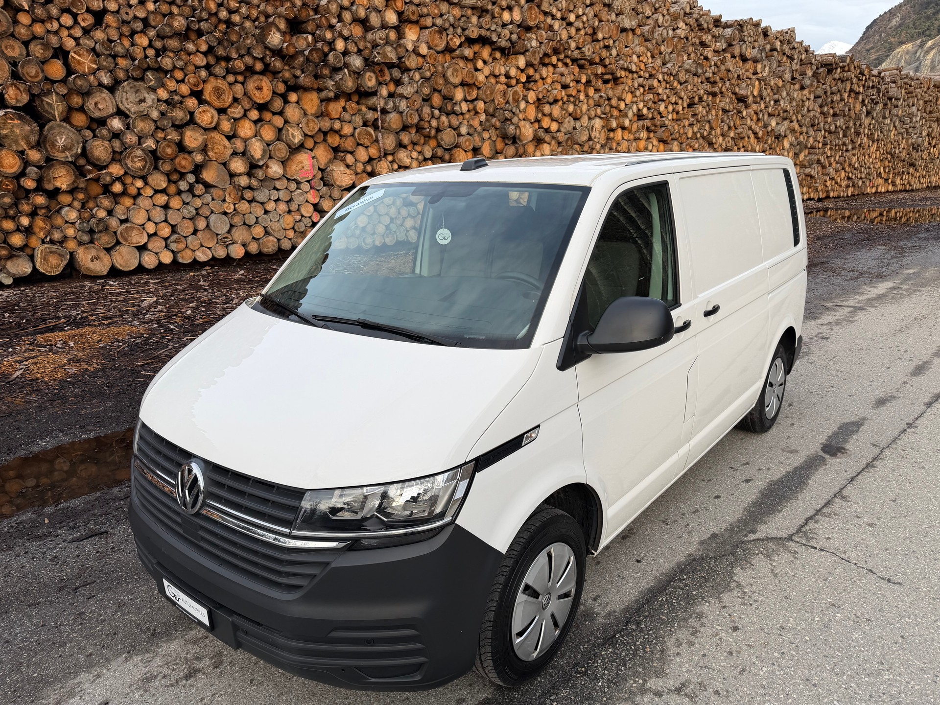 VW T6.1 2.0 TDI Entry-image-2