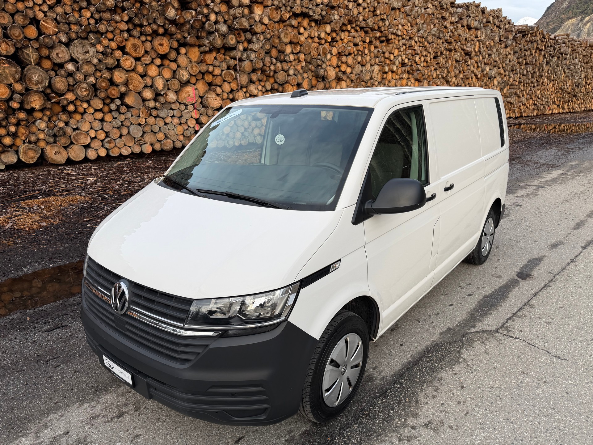 VW T6.1 2.0 TDI Entry-image-3