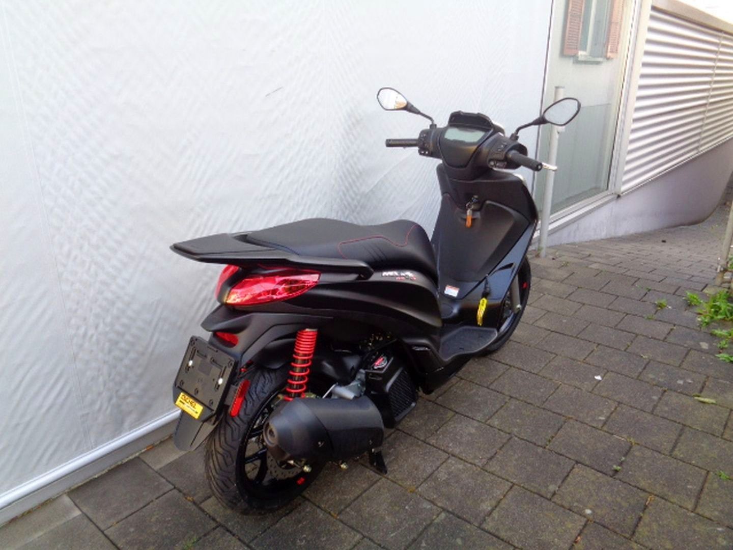 PIAGGIO MEDLEY SPORT 125 RST ABS-showroom-element-3