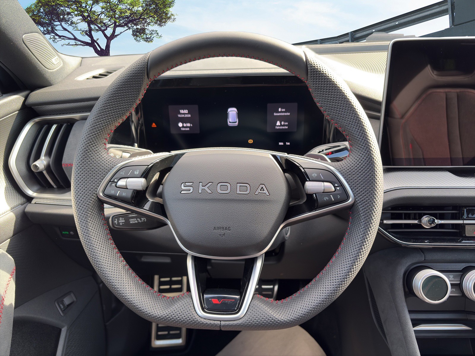 SKODA Kodiaq 2.0 TSI RS 4x4-image-10