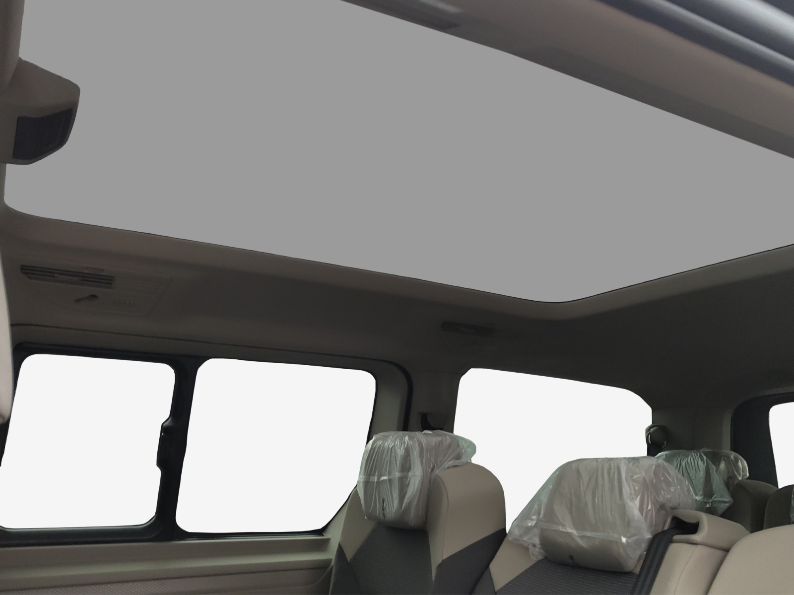 VW Multivan 2.0 TDI Liberty DSG Lang-image-8