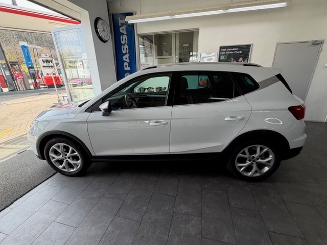 SEAT Arona 1.5 Eco TSI FR DSG-image-2