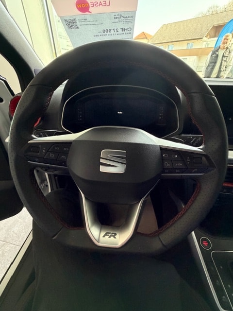 SEAT Arona 1.5 Eco TSI FR DSG-image-5