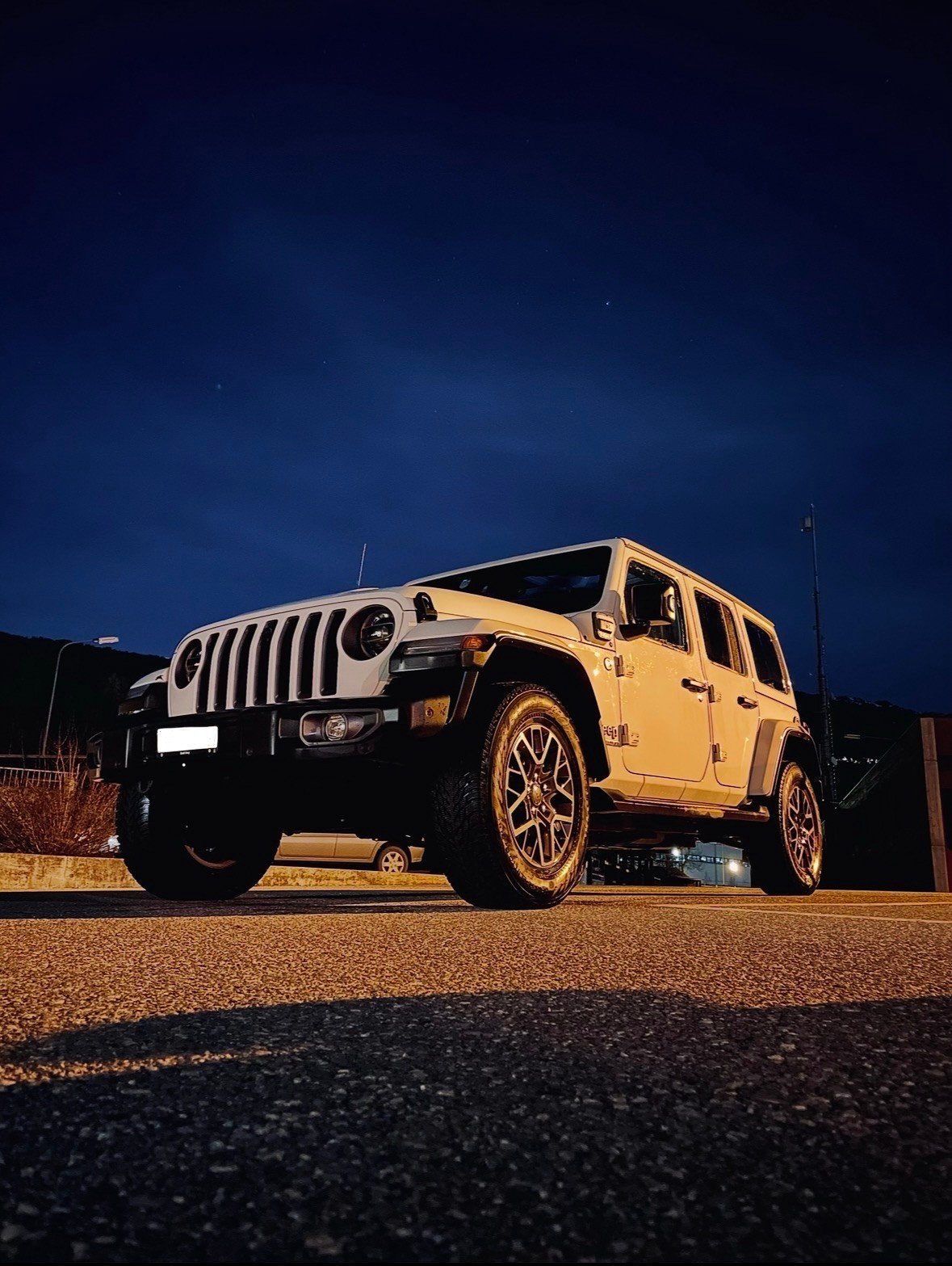 JEEP Wrangler 80th Anniversary Unlimited 4xe / Hard & Soft-Top / 8-fach bereift