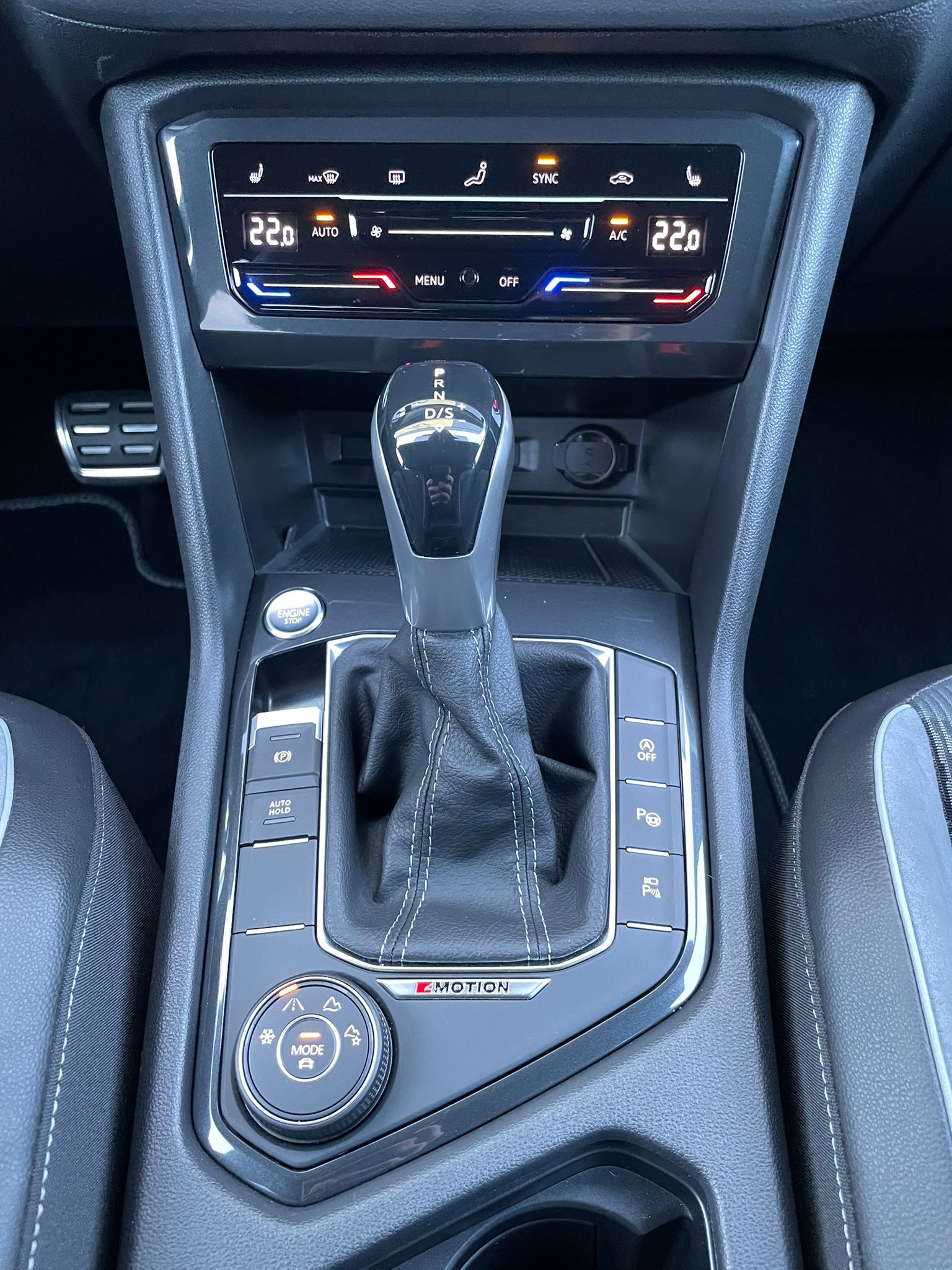VW Tiguan 2.0 TSI R-Line DSG-image-8