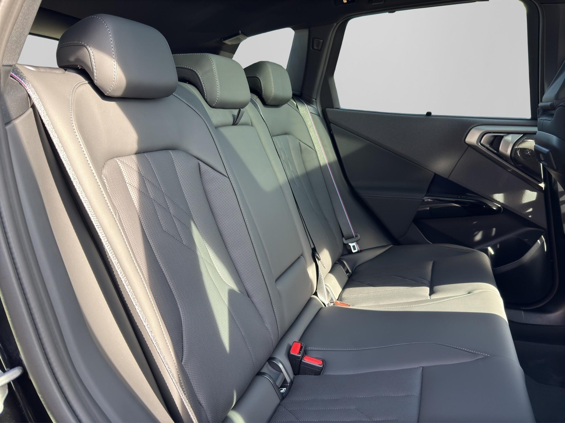 BMW X3 M50i M Sport Pro-image-17