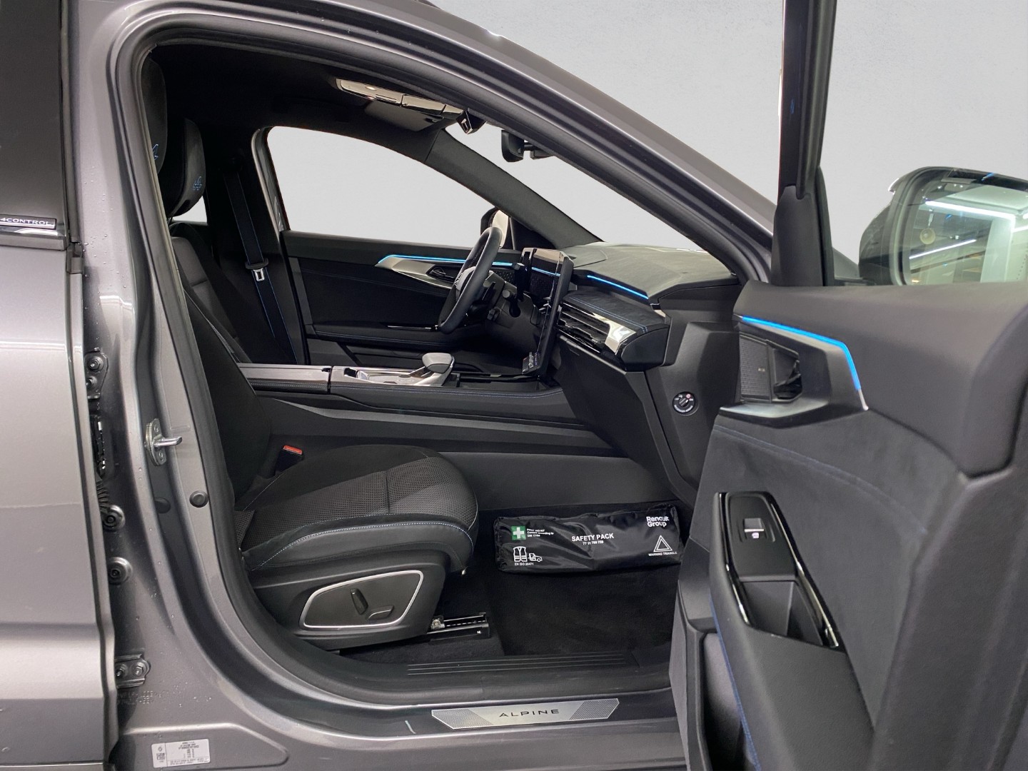 RENAULT Espace 1.2 E-Tech 200 Esprit Alpine 7-Sitze-image-12