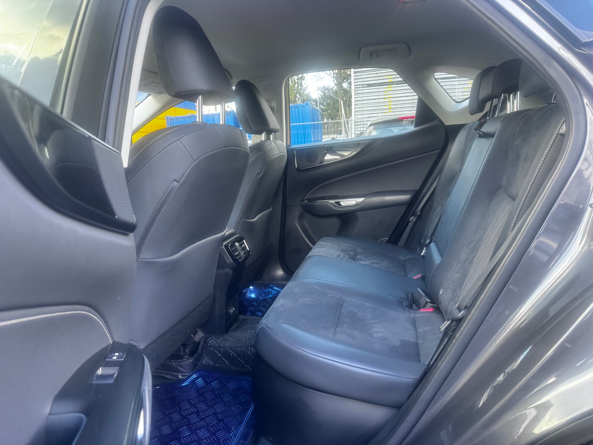 LEXUS NX 350h FWD Impression-image-6
