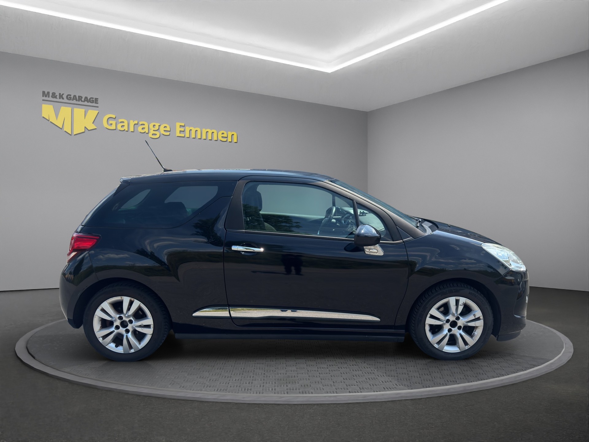 DS AUTOMOBILES DS3 1.6 VTi Ultra Prestige-image-5