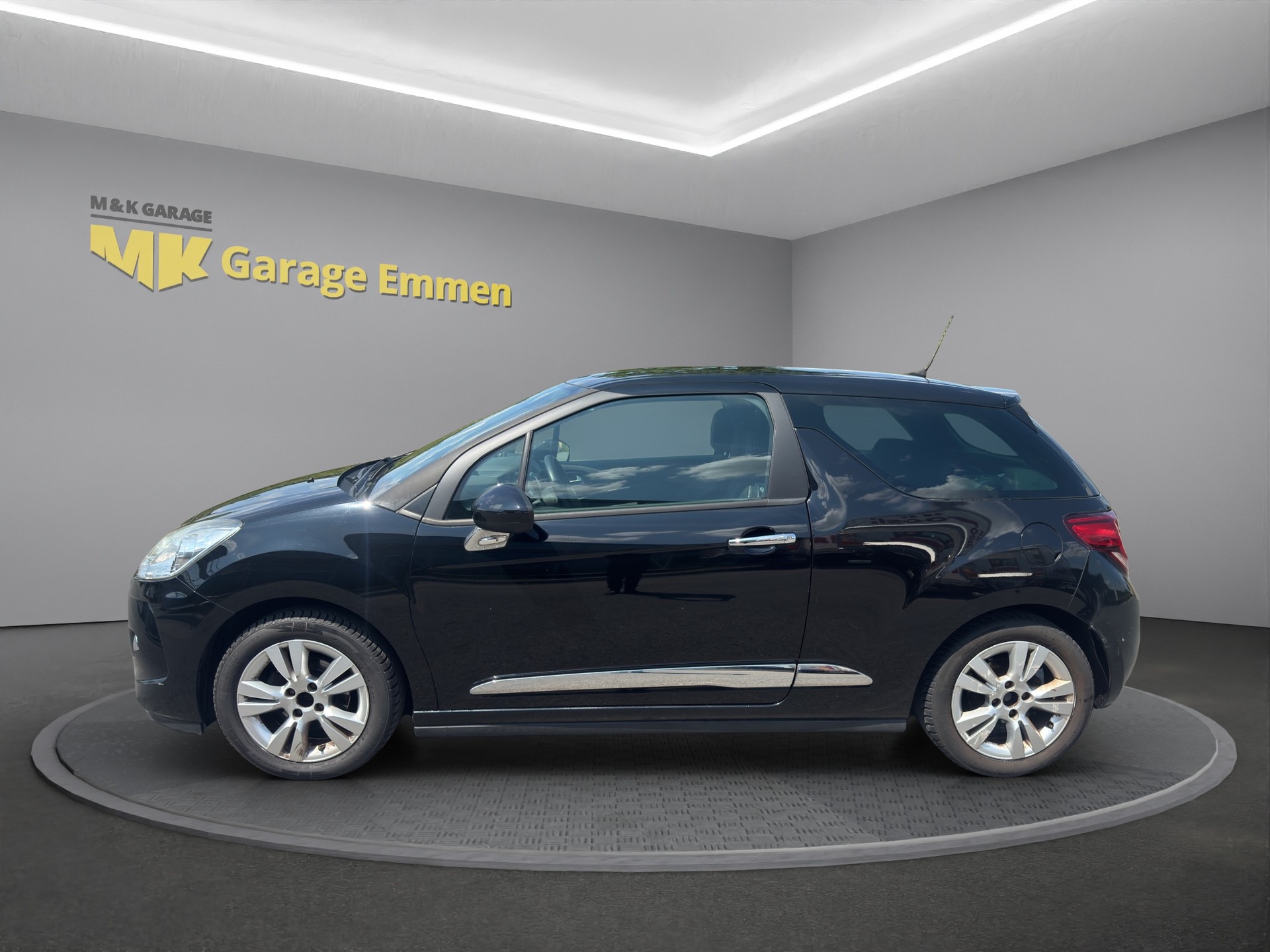 DS AUTOMOBILES DS3 1.6 VTi Ultra Prestige-image-1