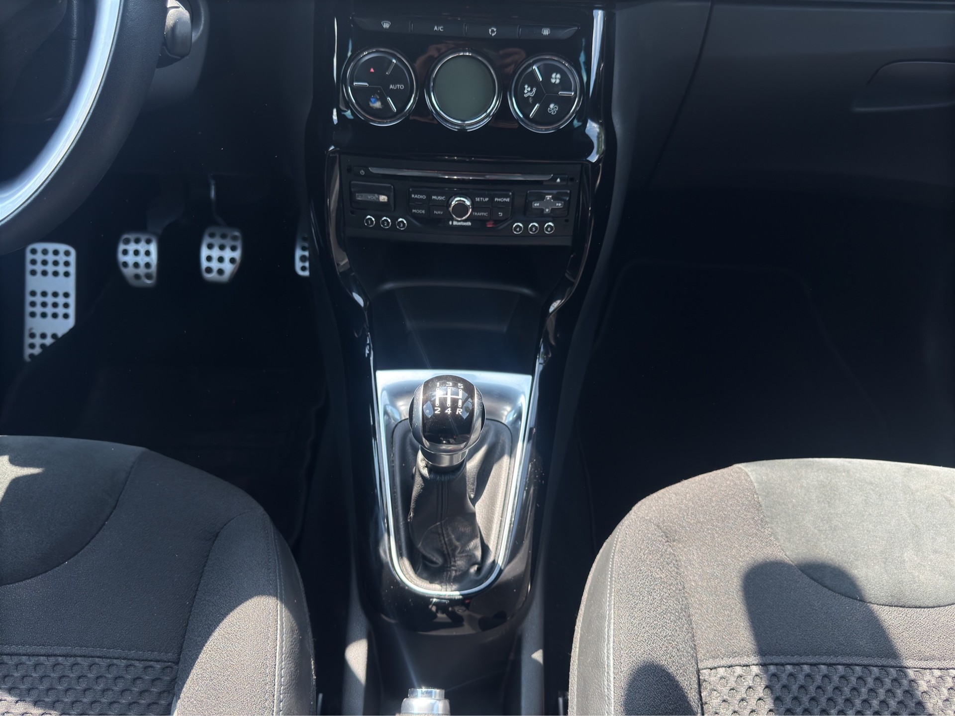 DS AUTOMOBILES DS3 1.6 VTi Ultra Prestige-image-14