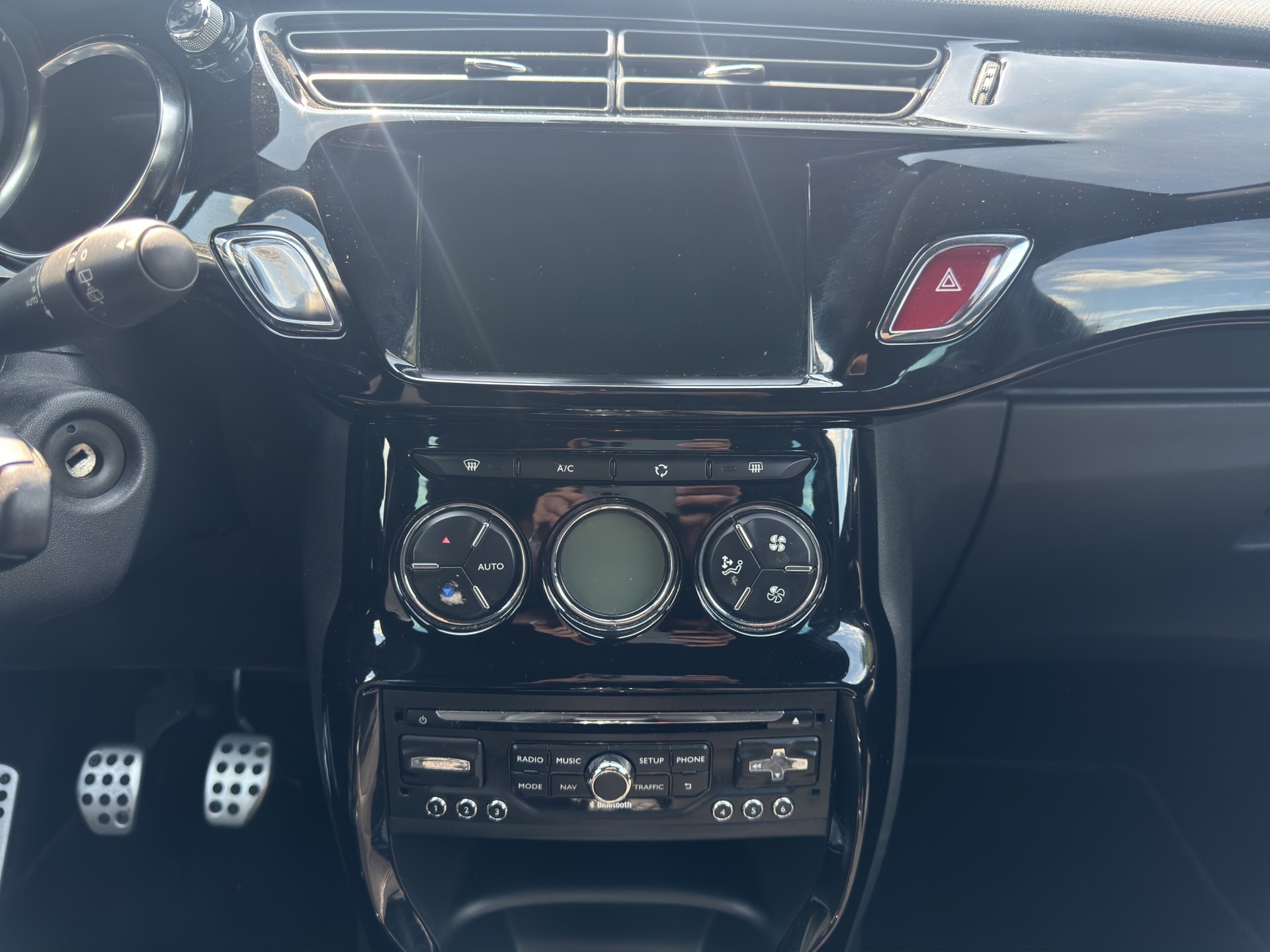 DS AUTOMOBILES DS3 1.6 VTi Ultra Prestige-image-13