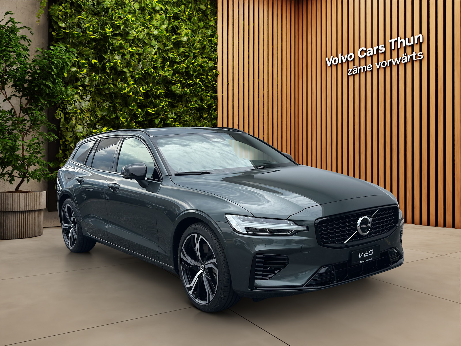 VOLVO V60 2.0 T8 TE Ultra Dark eAWD-image-2