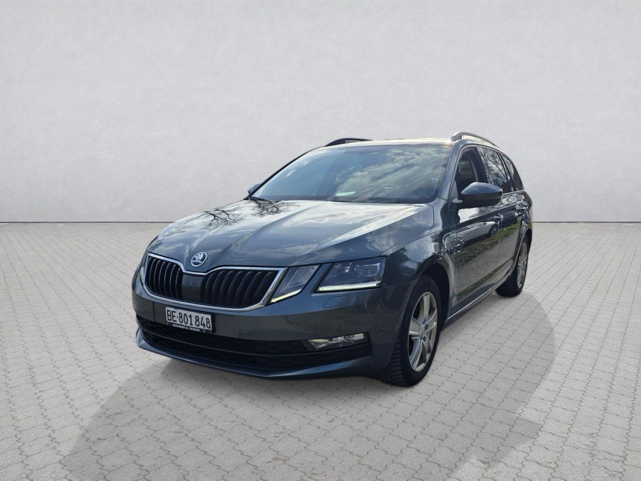 SKODA Octavia Combi 2.0 TSI Soleil 4x4 DSG-image-2