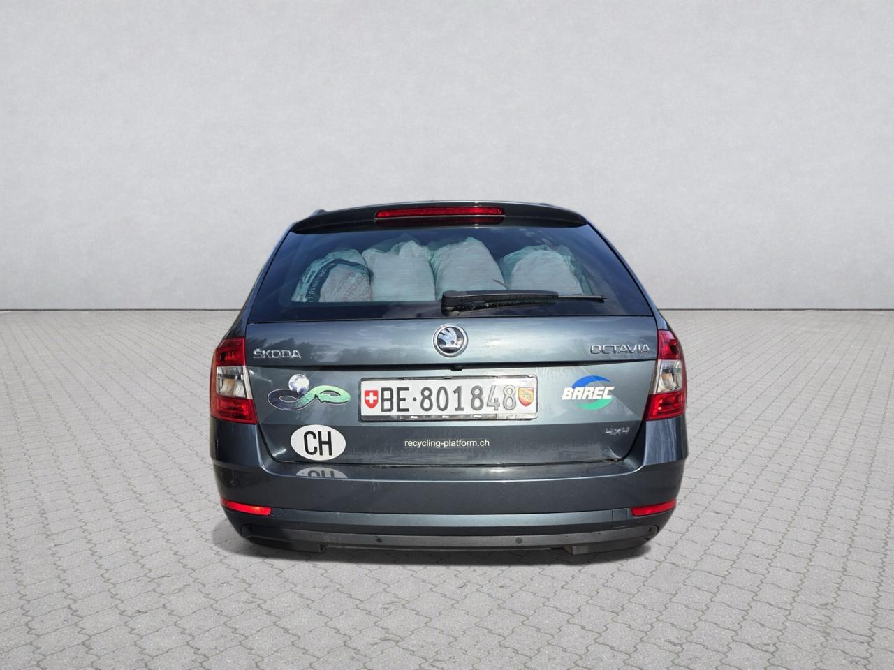 SKODA Octavia Combi 2.0 TSI Soleil 4x4 DSG-image-6