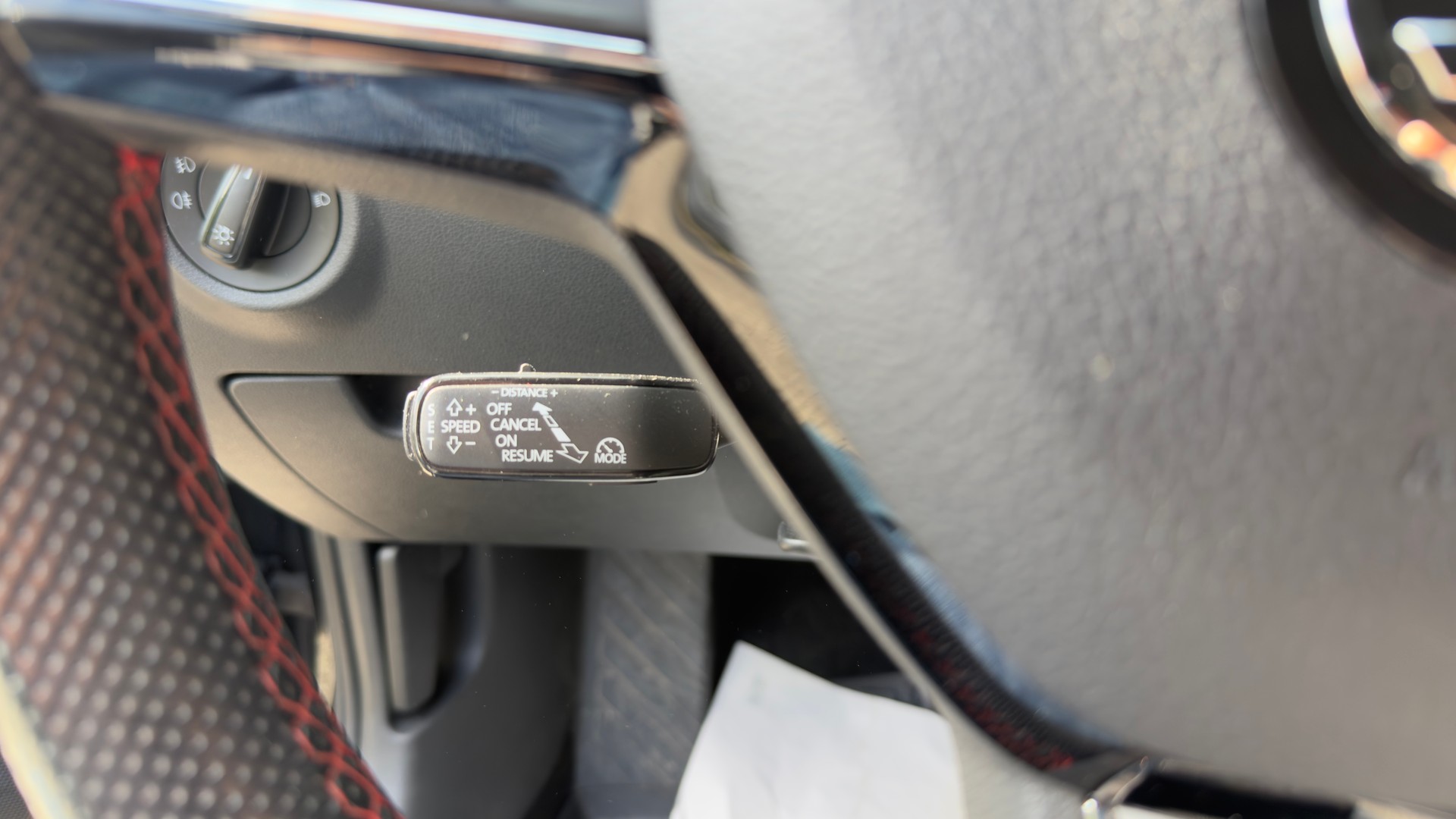 SKODA Octavia Combi 2.0 TSI RS DSG-image-10