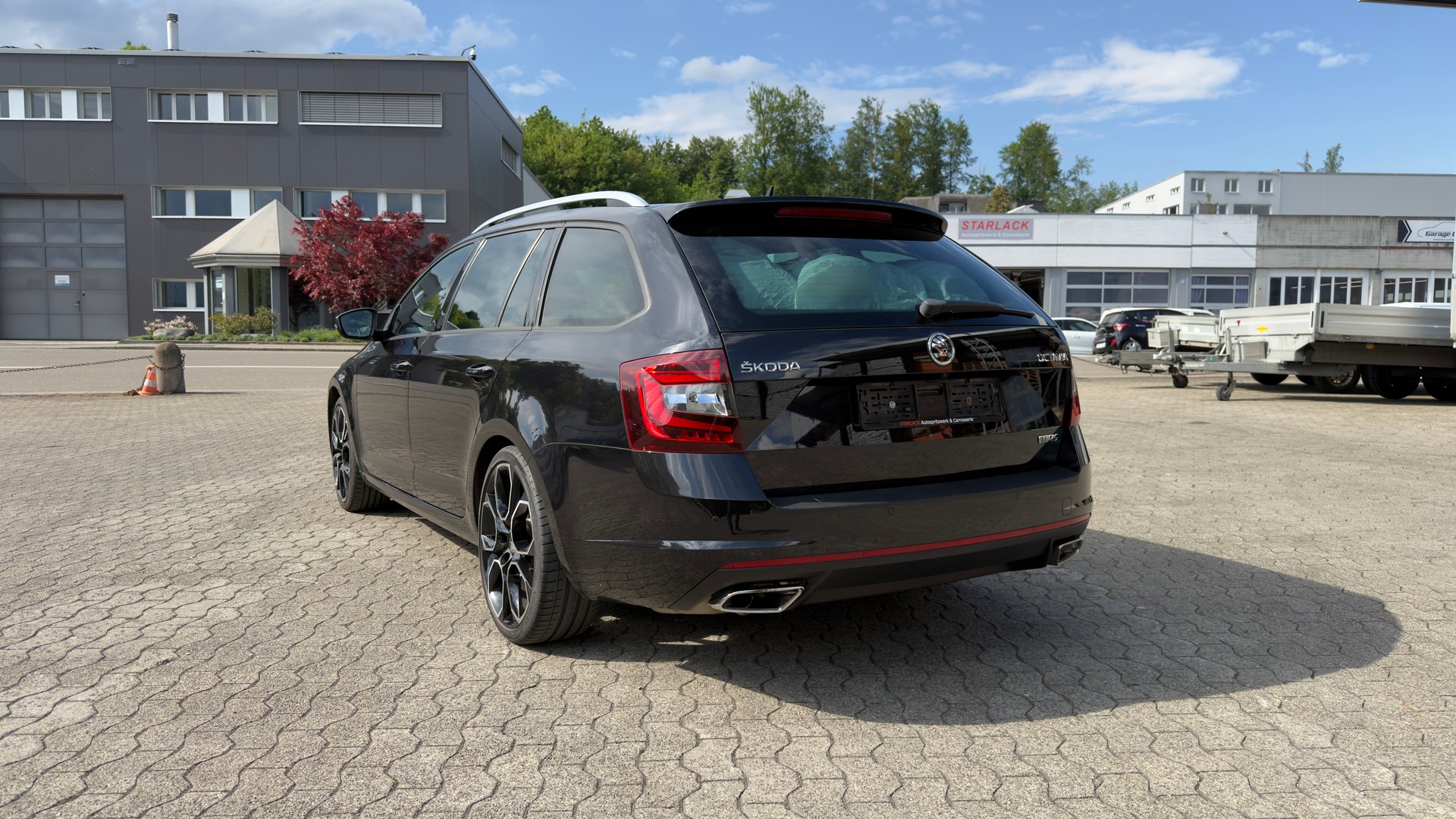 SKODA Octavia Combi 2.0 TSI RS DSG-showroom-element-2