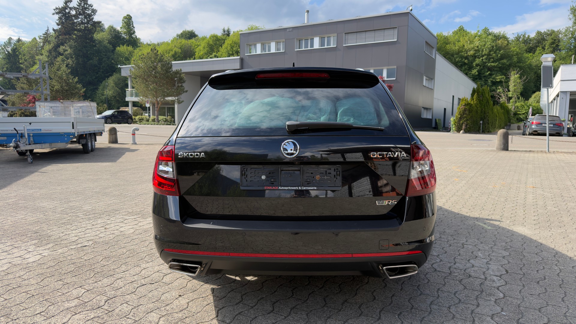 SKODA Octavia Combi 2.0 TSI RS DSG-showroom-element-3