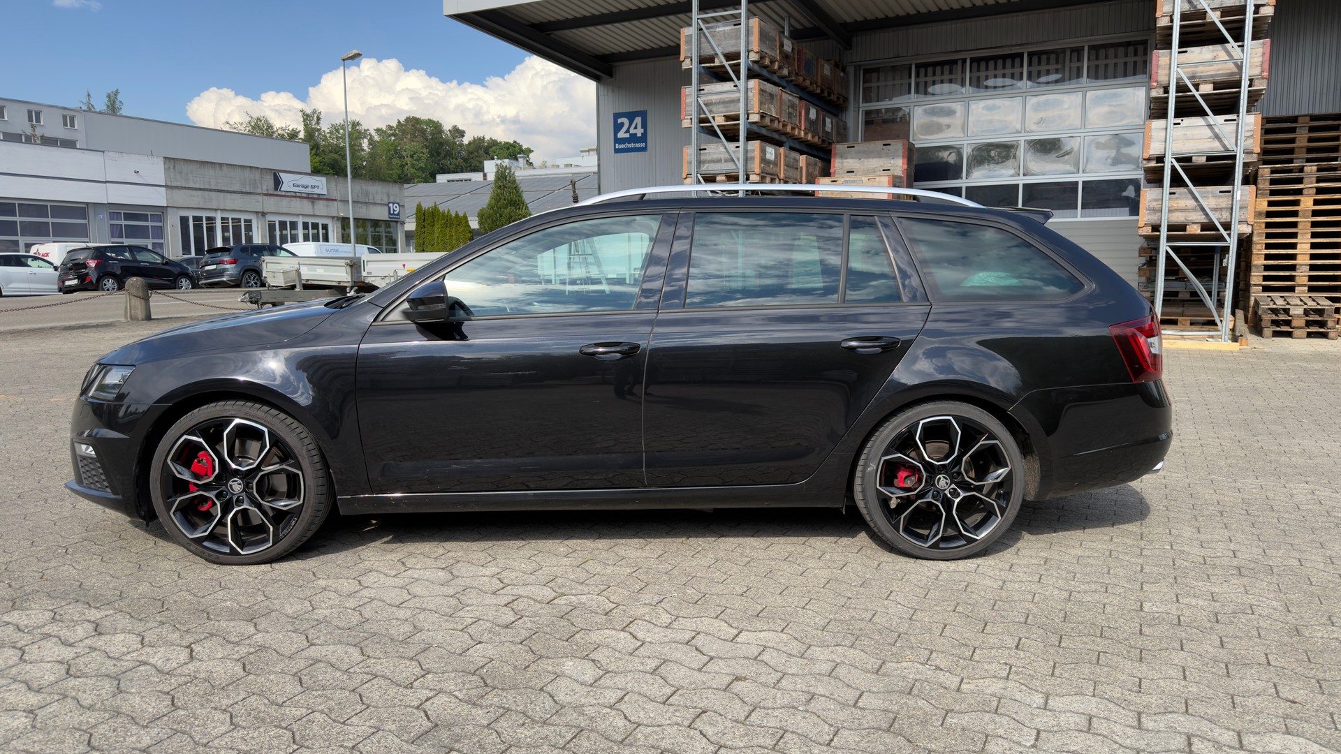 SKODA Octavia Combi 2.0 TSI RS DSG-showroom-element-1