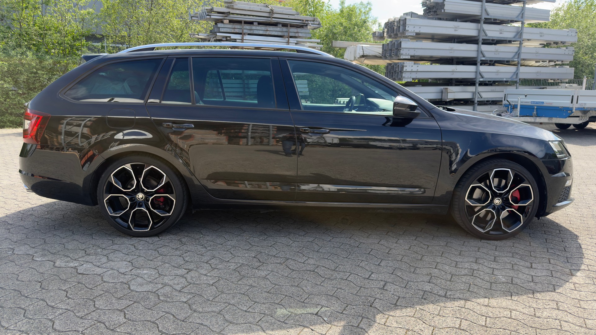 SKODA Octavia Combi 2.0 TSI RS DSG-image-5