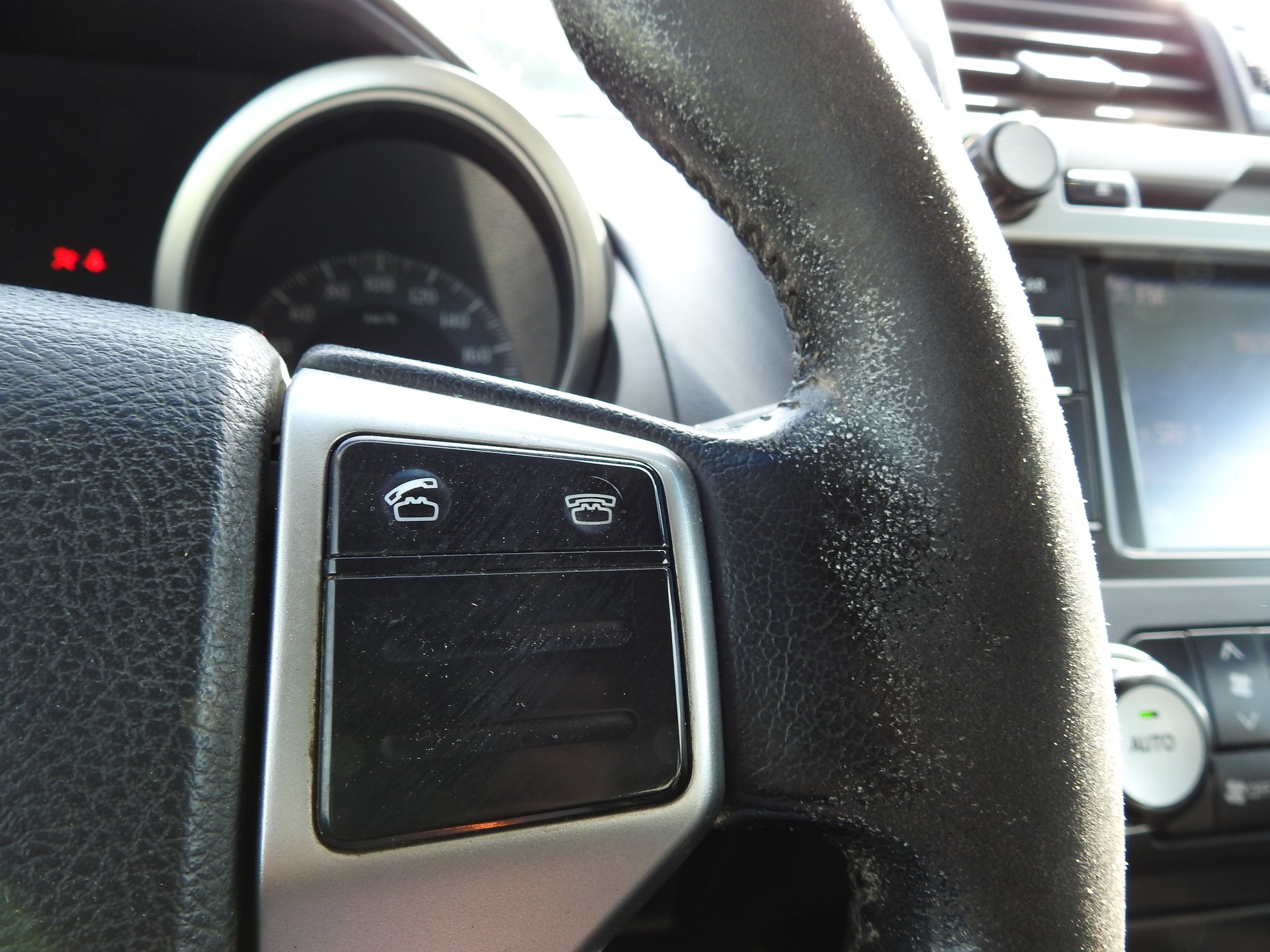 TOYOTA Land Cruiser 3.0 TD Sol-image-28
