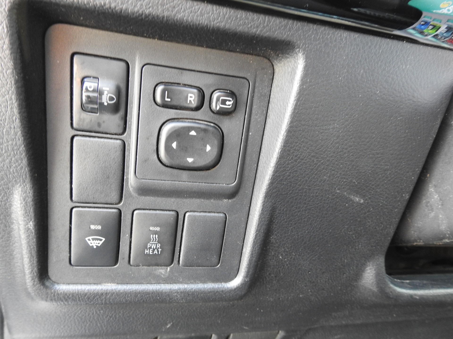 TOYOTA Land Cruiser 3.0 TD Sol-image-22