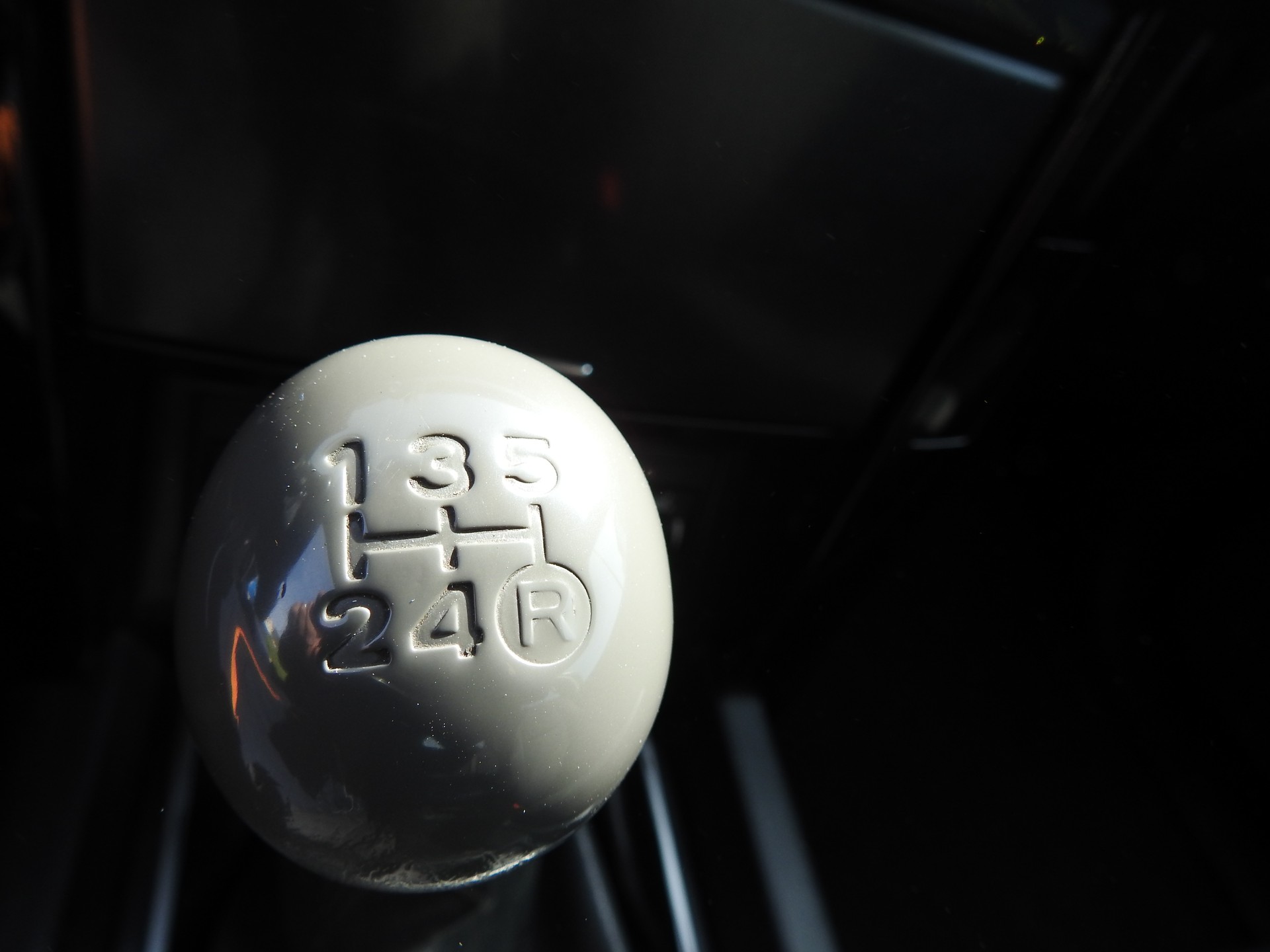 TOYOTA Land Cruiser 3.0 TD Sol-image-23