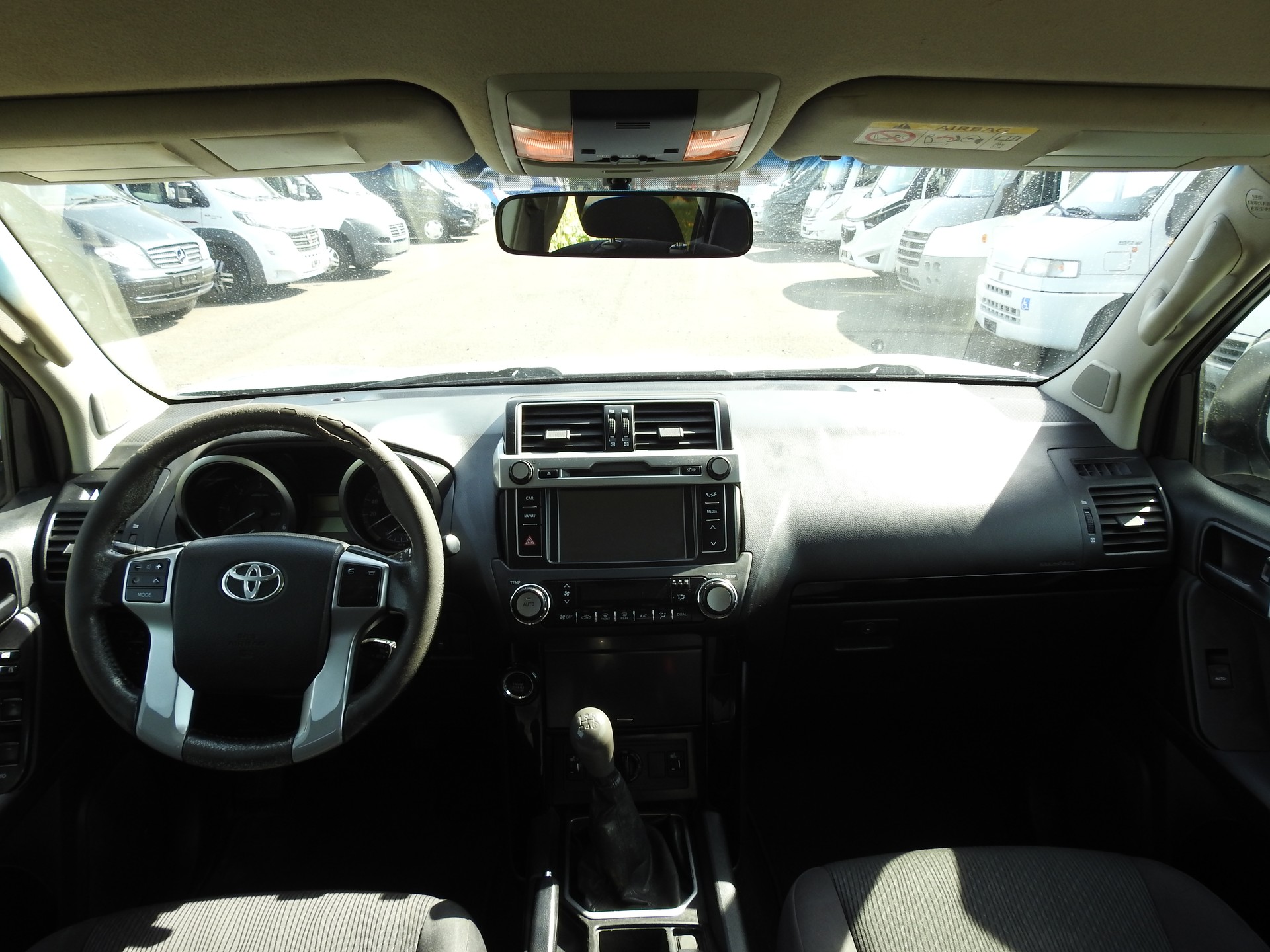 TOYOTA Land Cruiser 3.0 TD Sol-image-17