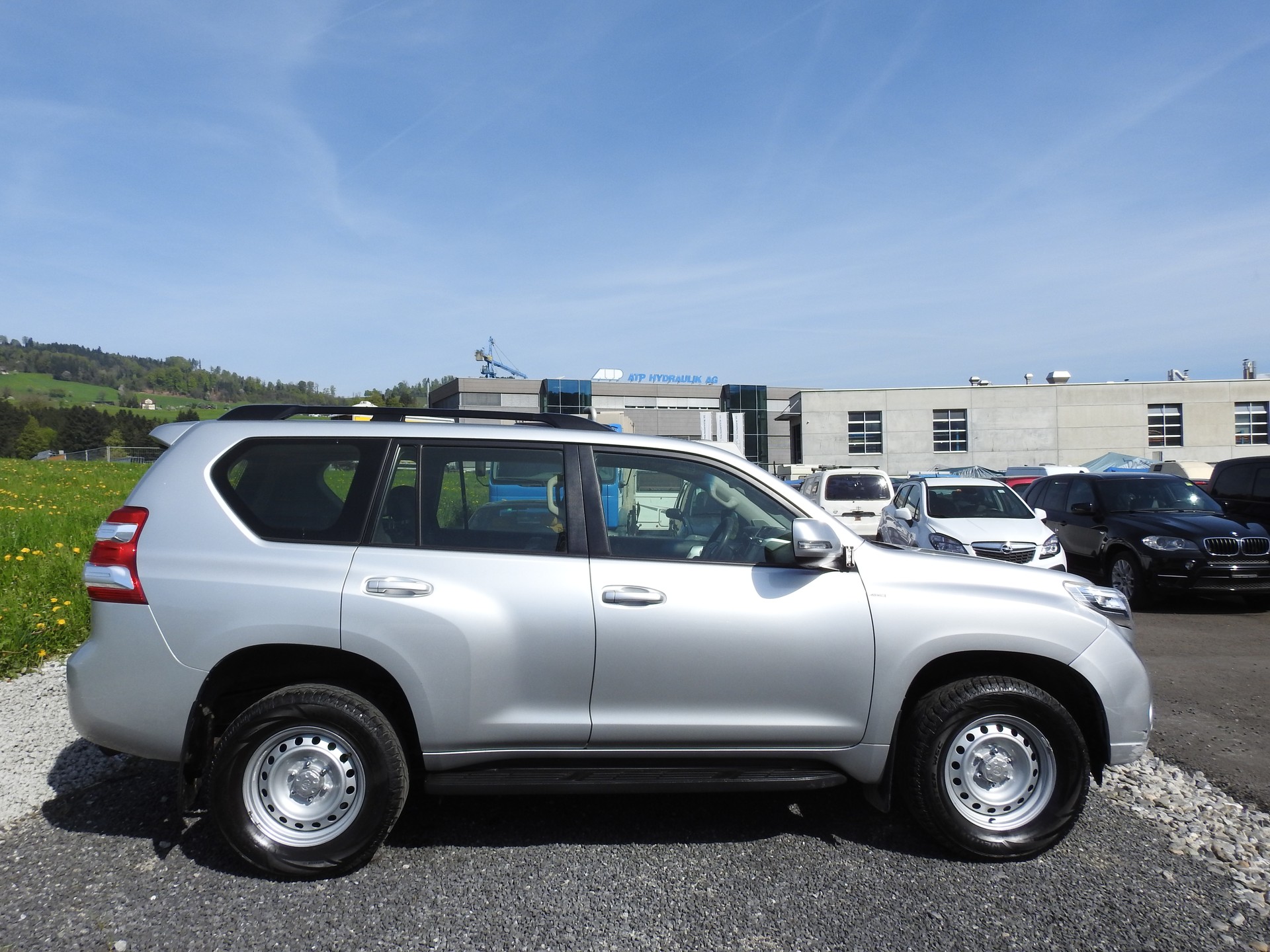 TOYOTA Land Cruiser 3.0 TD Sol-image-6