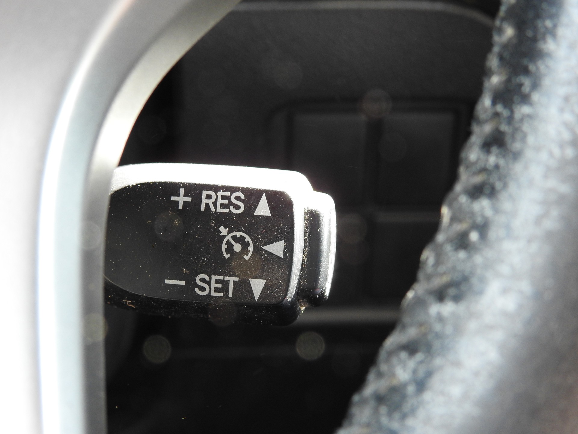 TOYOTA Land Cruiser 3.0 TD Sol-image-30