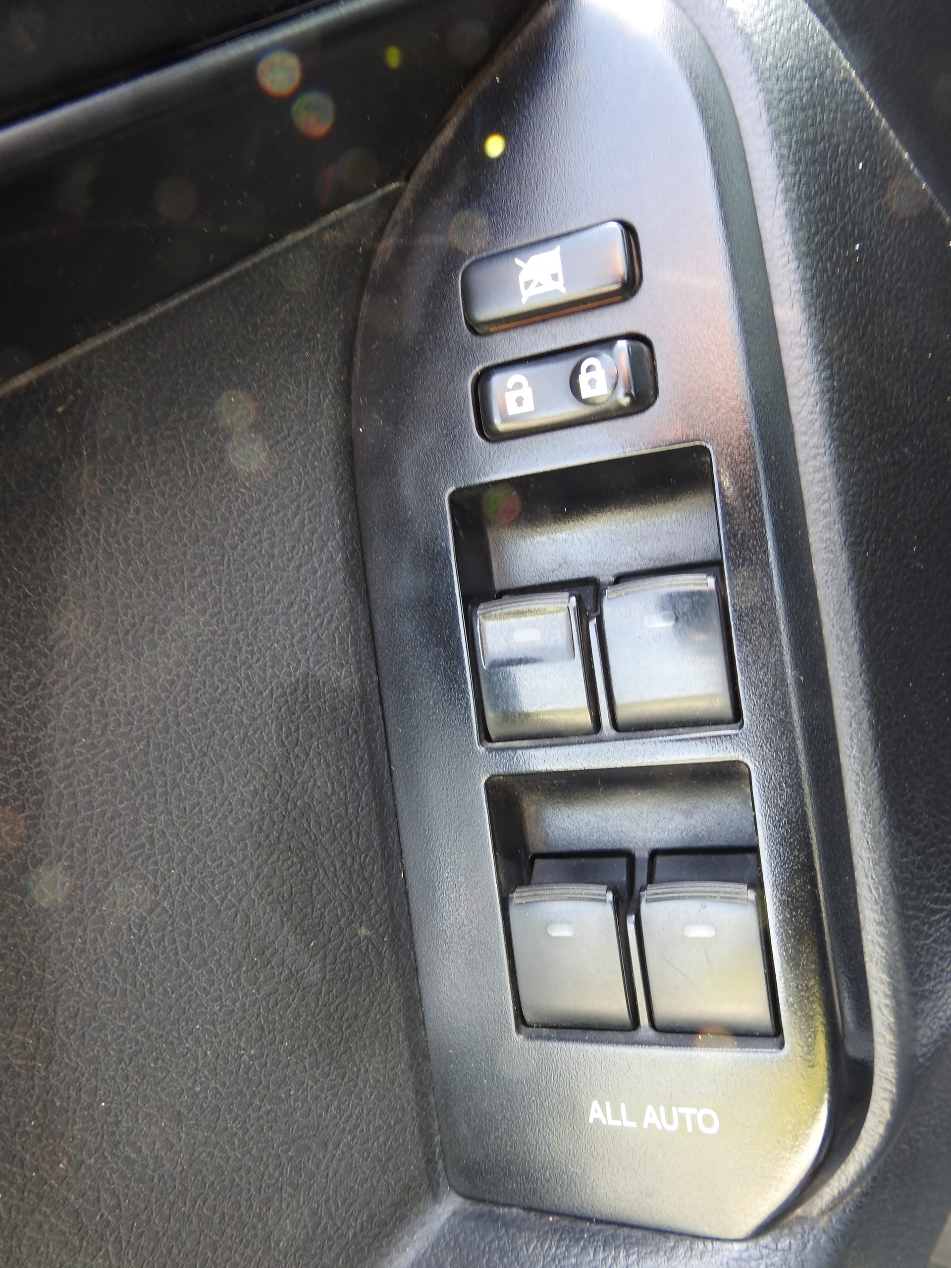 TOYOTA Land Cruiser 3.0 TD Sol-image-21