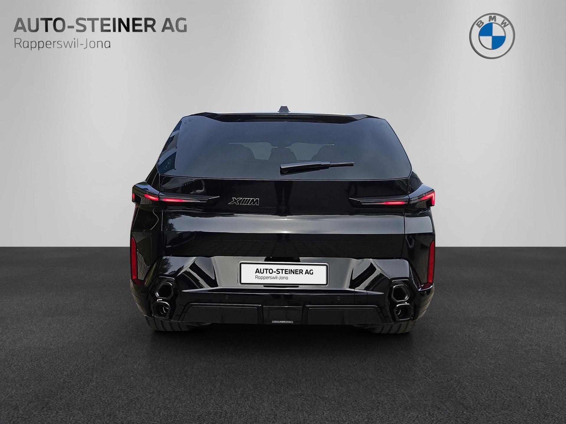 BMW XM 50e Plug-in Hybrid-image-3
