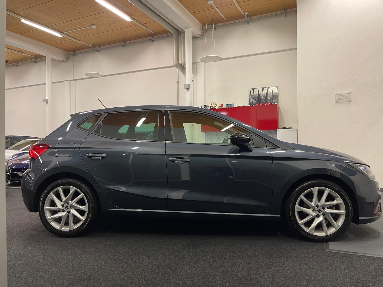 SEAT Ibiza 1.0 TSI 110 FR DSG-image-3
