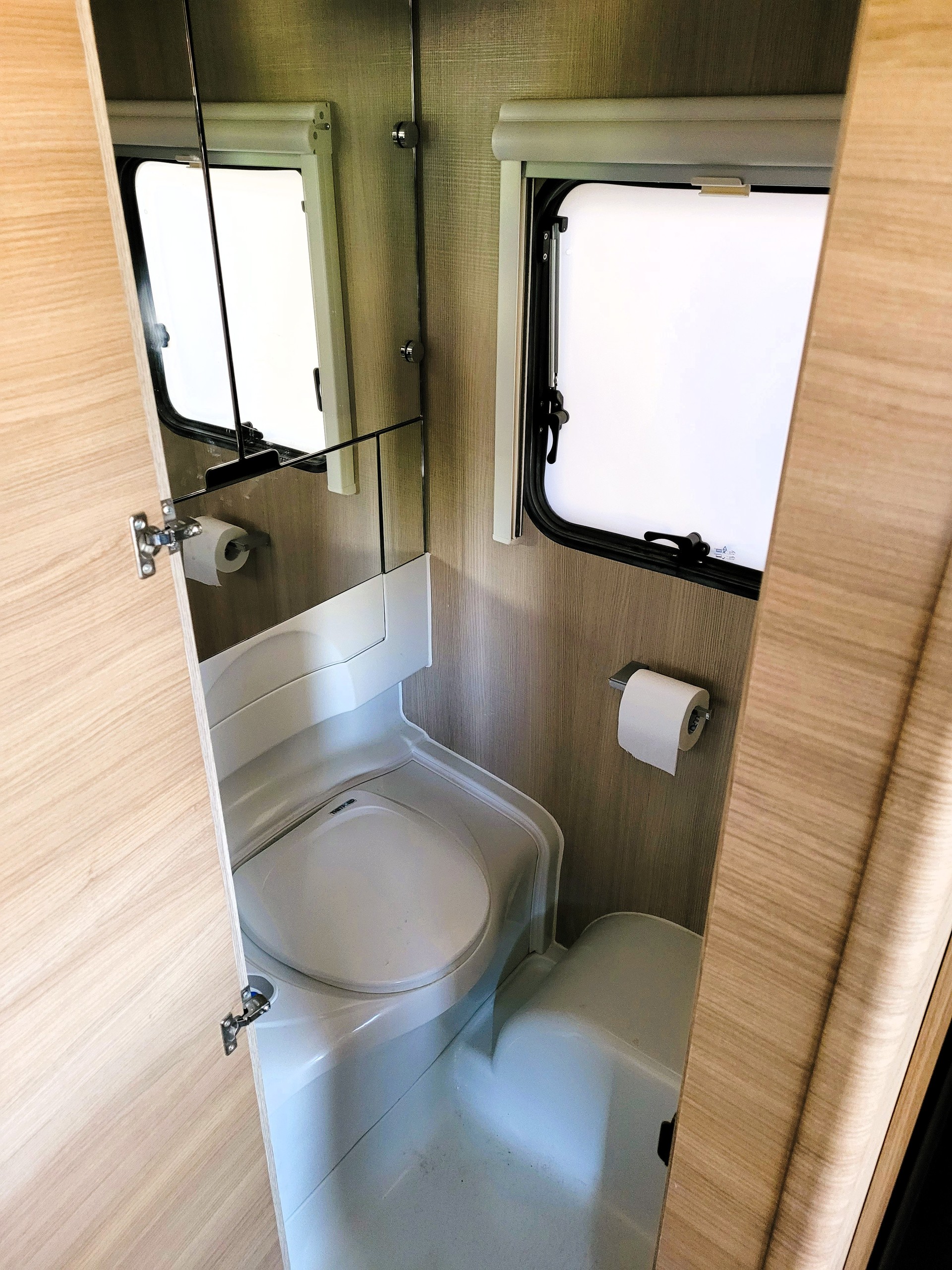 ADRIA 542 UL-image-8