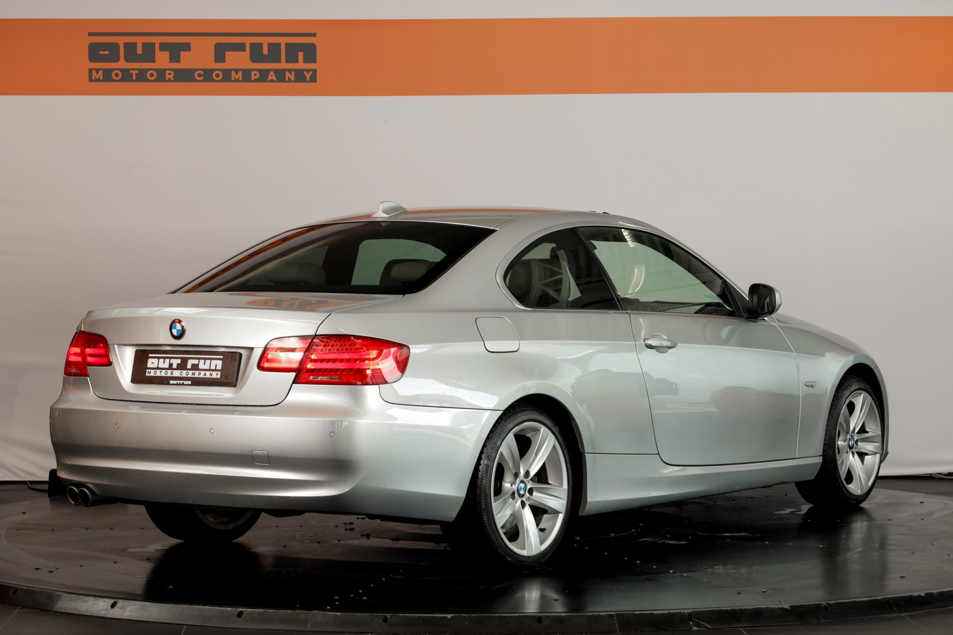 BMW 330d xDrive Coupé Steptronic-image-5