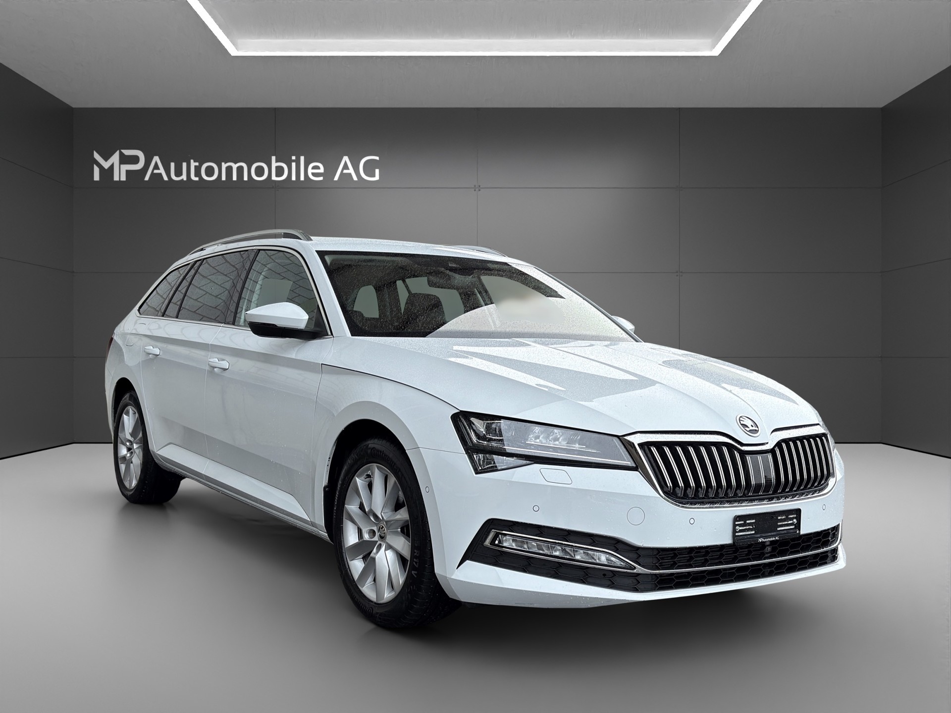 SKODA Superb Combi 2.0 TDi Style 4x4 DSG-image-1