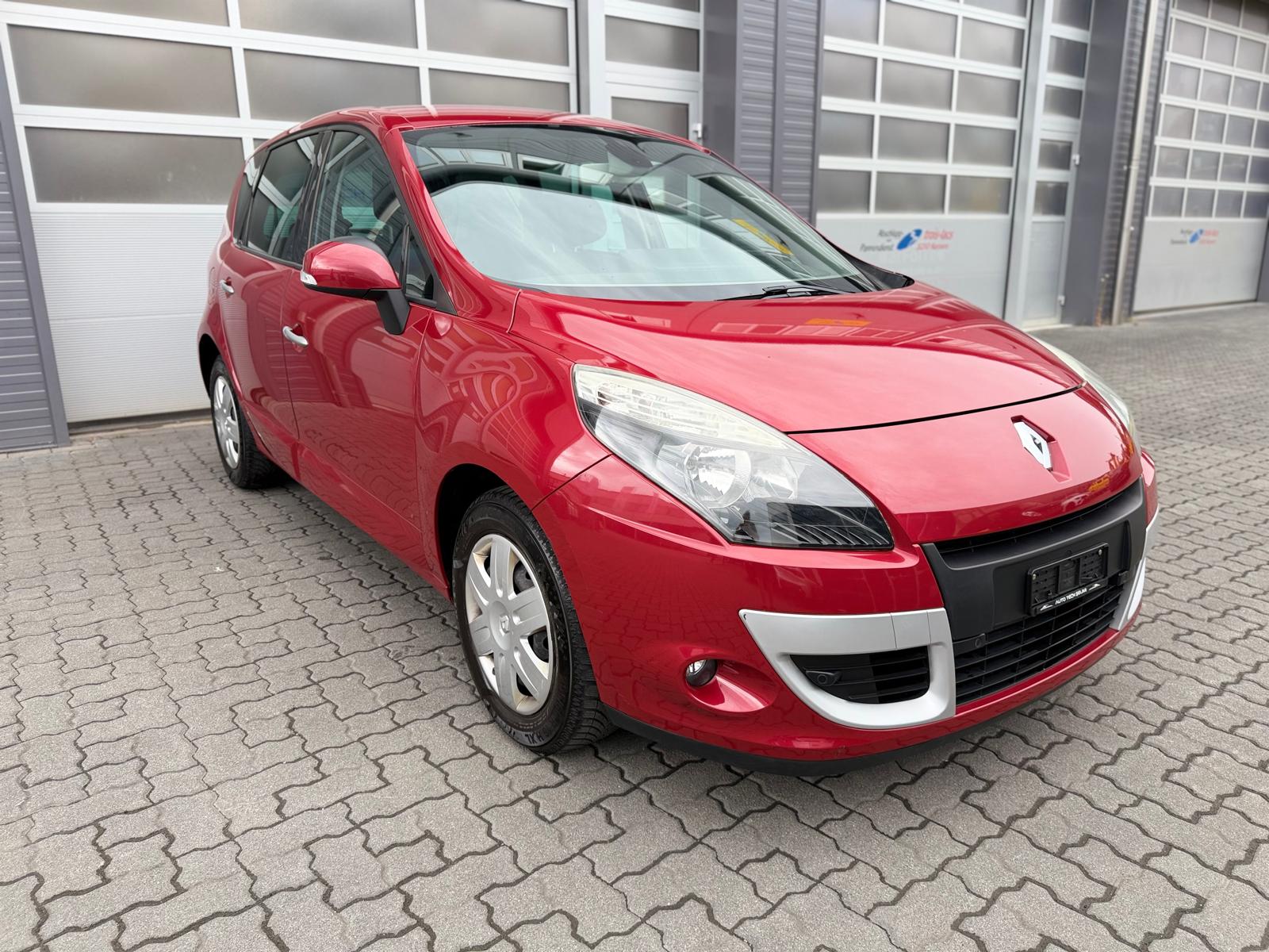 RENAULT Scénic 2.0 16V Dynamique X-Tronic CVT-image-1