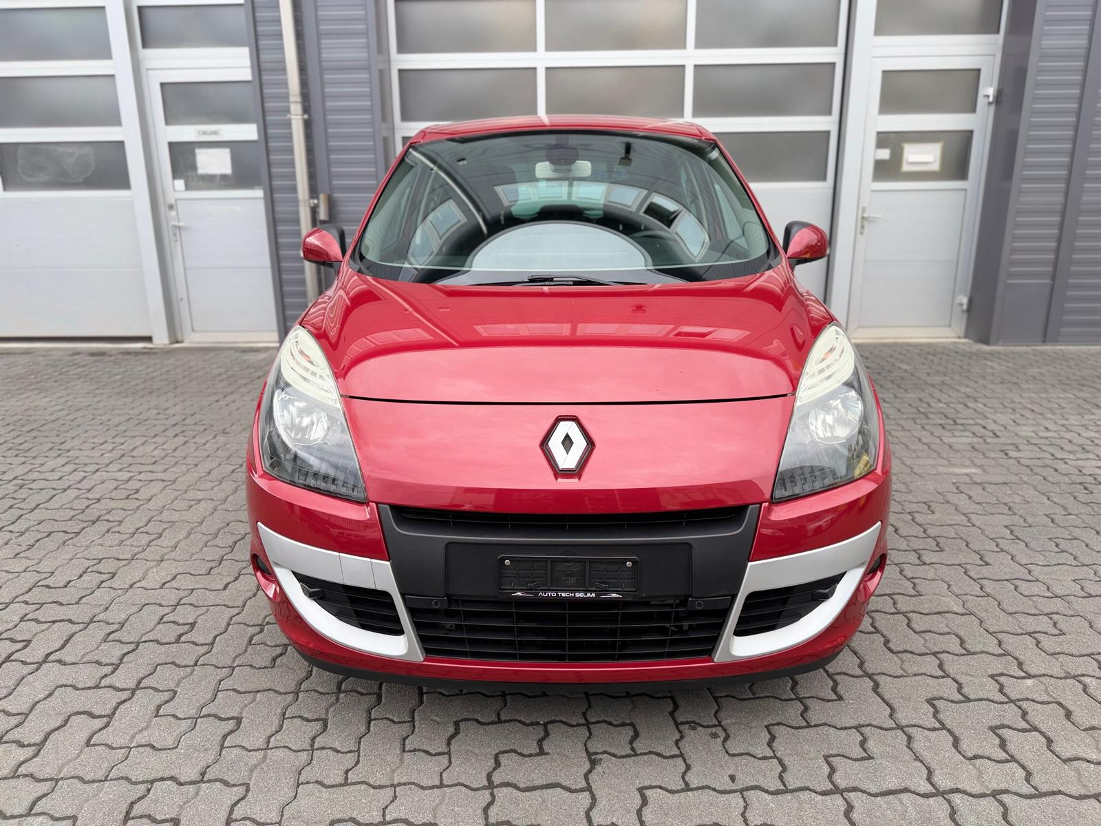 RENAULT Scénic 2.0 16V Dynamique X-Tronic CVT-image-2